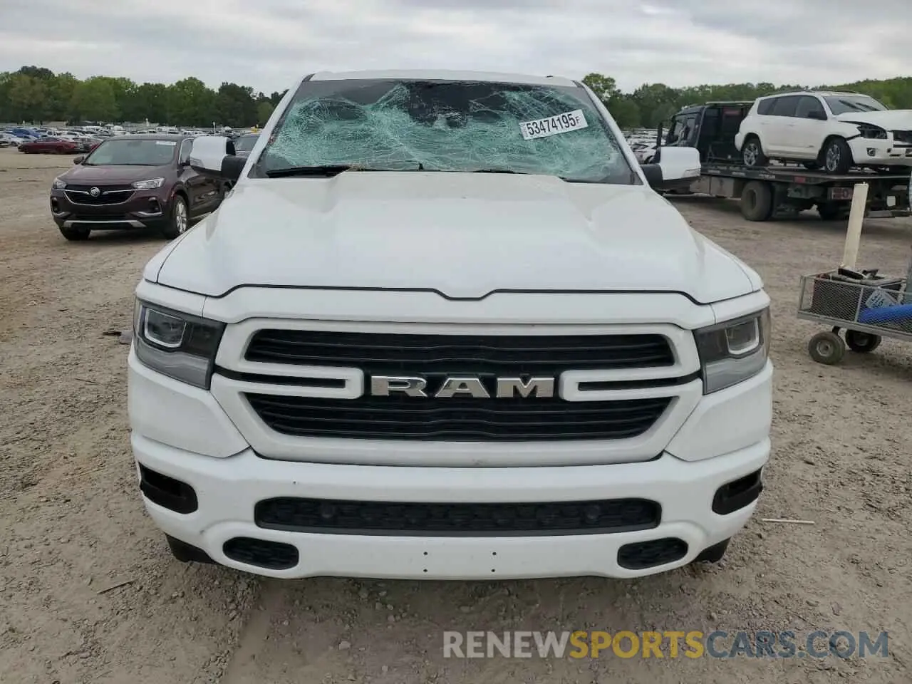 5 Photograph of a damaged car 1C6SRFJT5MN548568 RAM 1500 2021