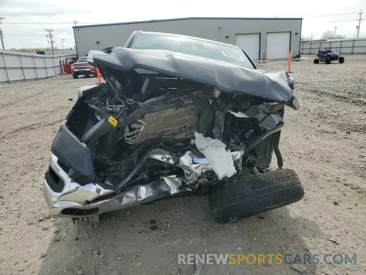 5 Photograph of a damaged car 1C6SRFJT5MN560817 RAM 1500 2021