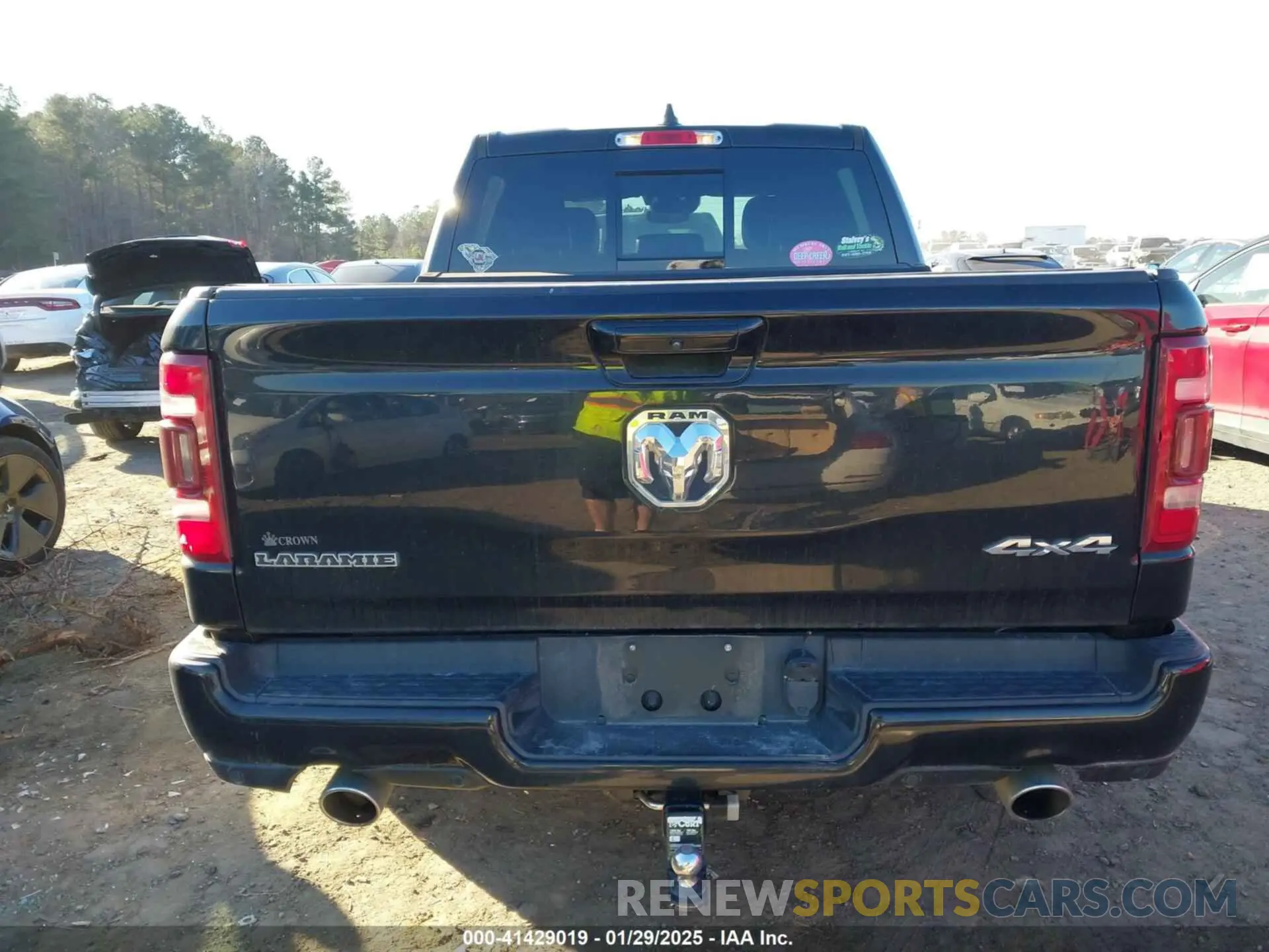 16 Photograph of a damaged car 1C6SRFJT6MN530984 RAM 1500 2021