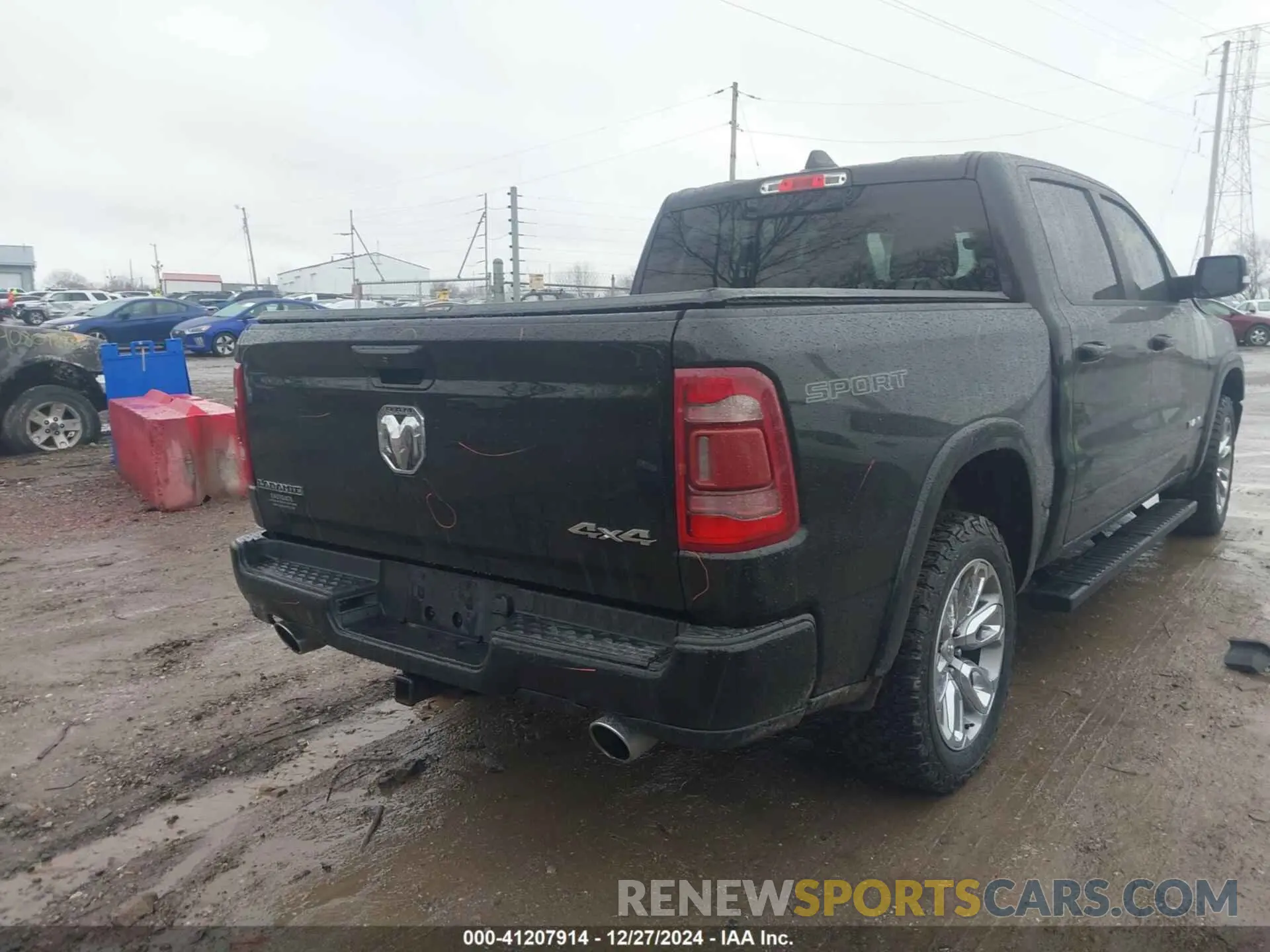 4 Photograph of a damaged car 1C6SRFJT6MN580803 RAM 1500 2021