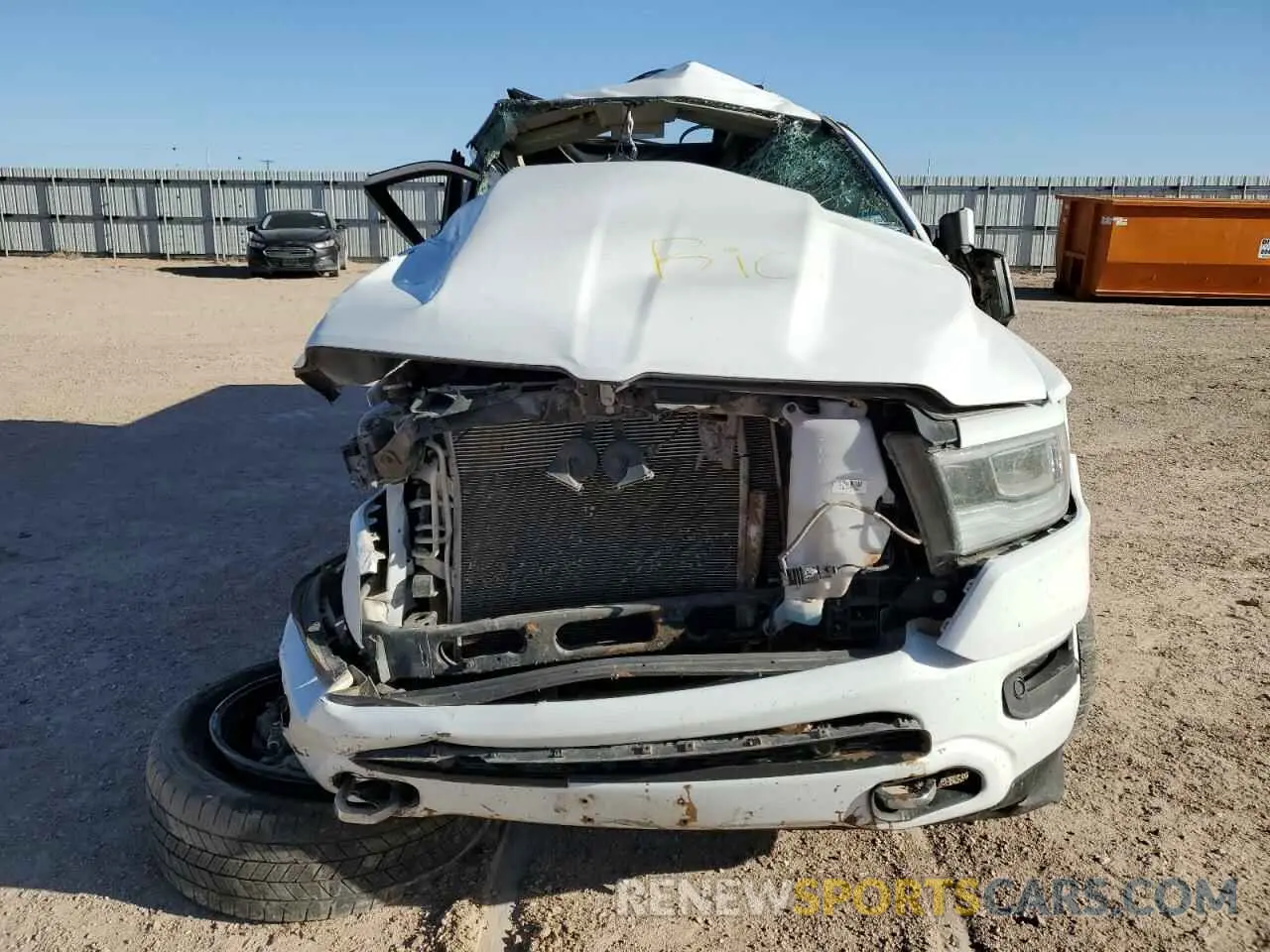 5 Photograph of a damaged car 1C6SRFJT9MN642999 RAM 1500 2021