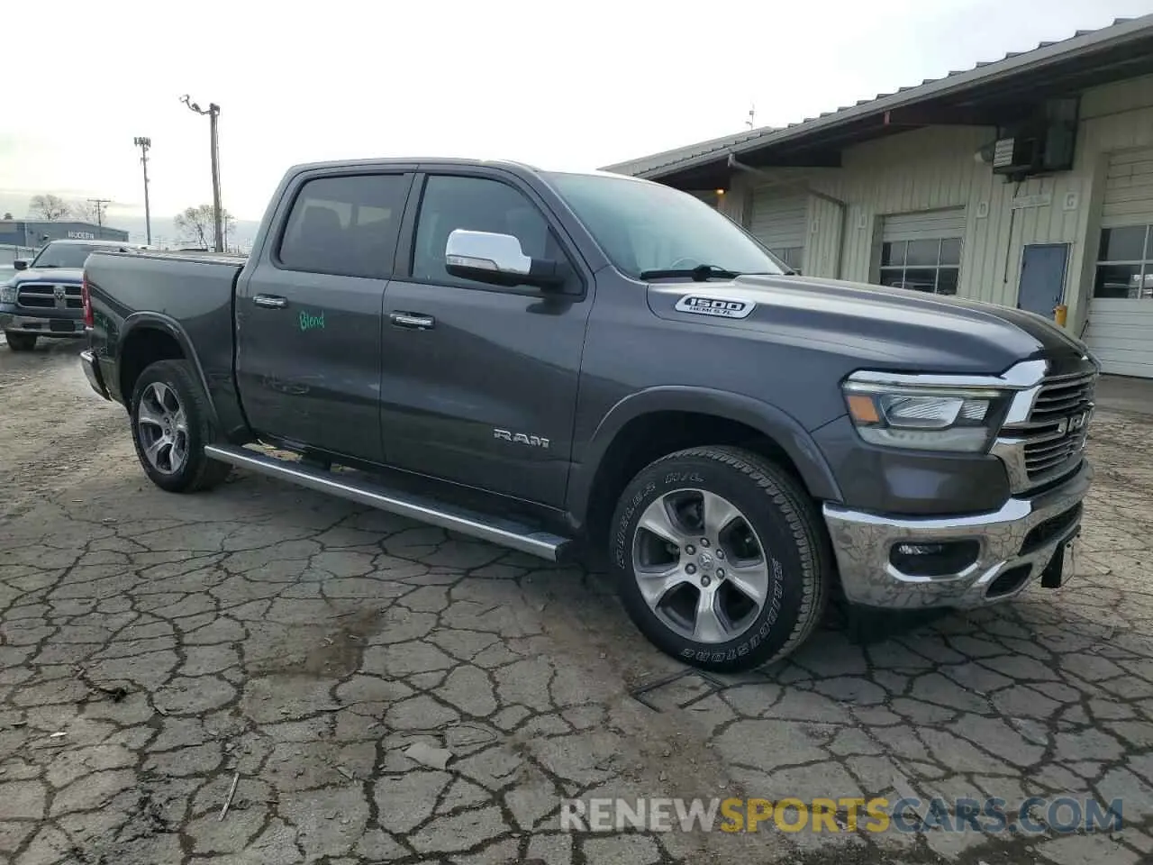 4 Photograph of a damaged car 1C6SRFJT9MN671807 RAM 1500 2021