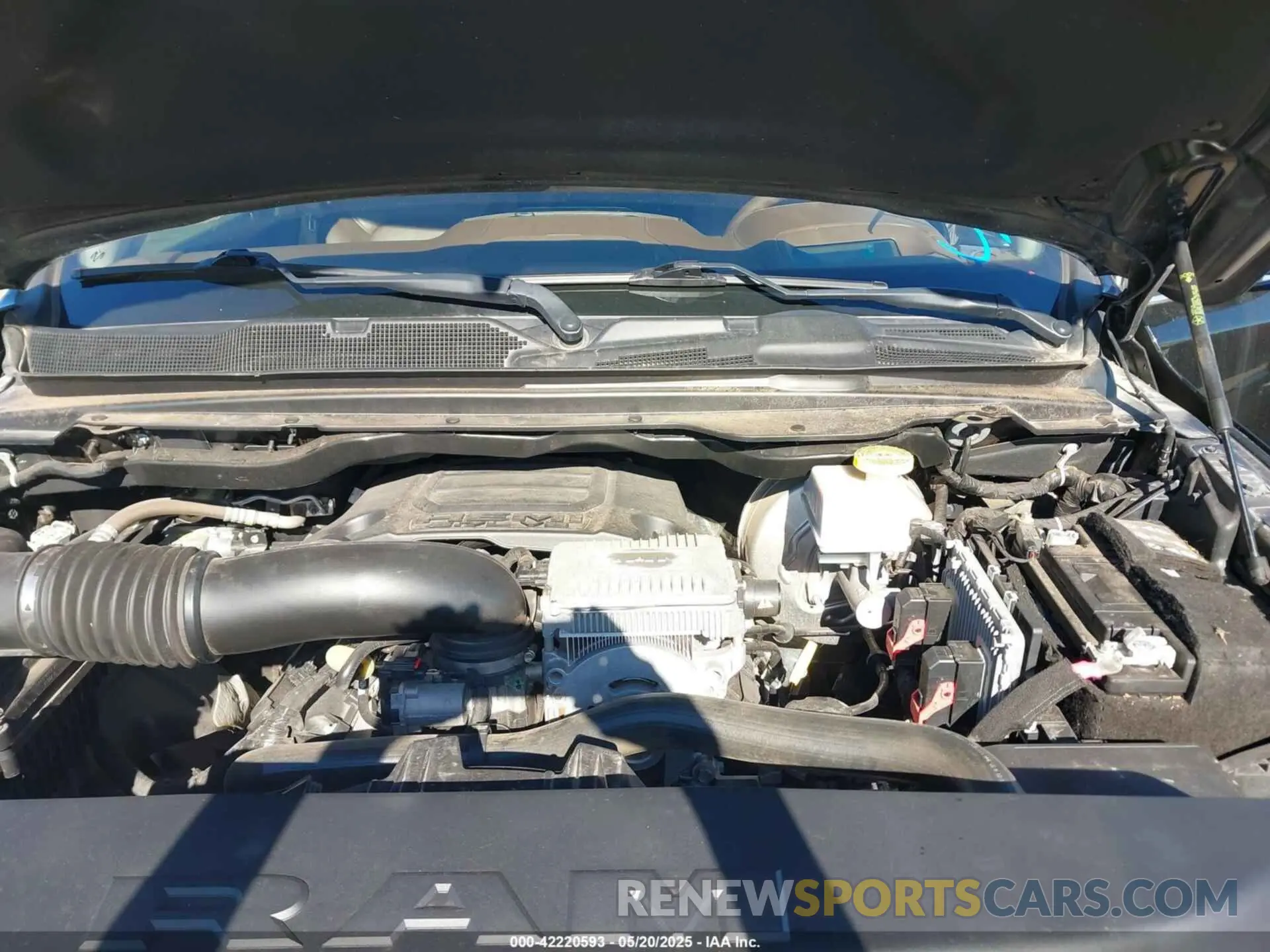 10 Photograph of a damaged car 1C6SRFKT7MN664062 RAM 1500 2021