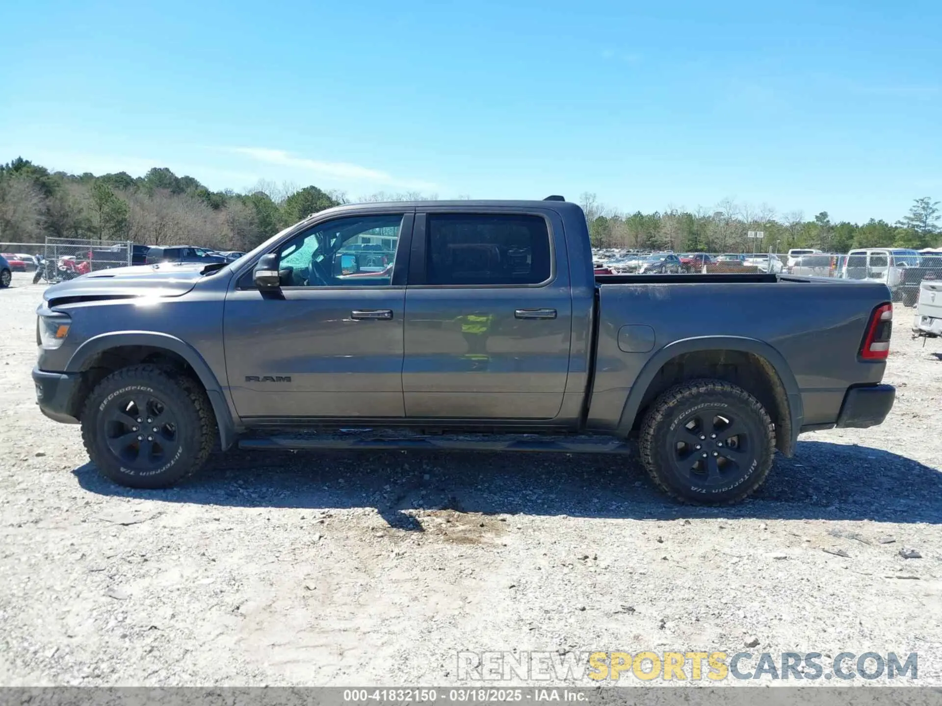 14 Photograph of a damaged car 1C6SRFLT5MN589263 RAM 1500 2021