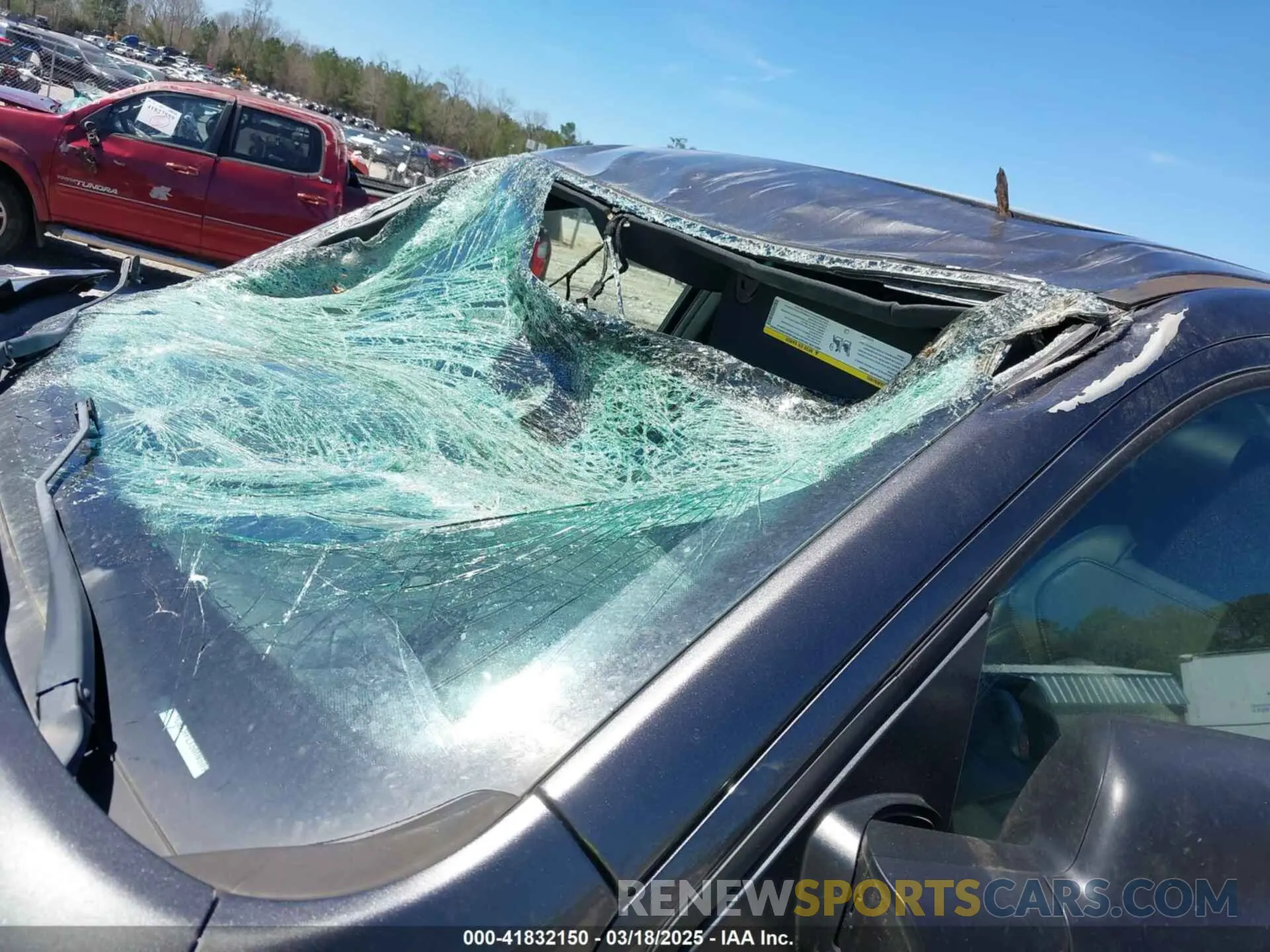 6 Photograph of a damaged car 1C6SRFLT5MN589263 RAM 1500 2021