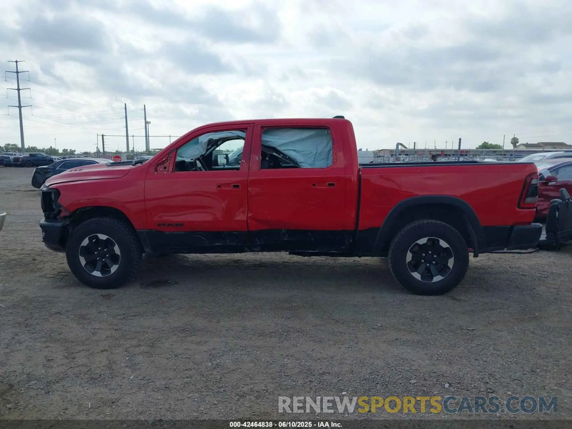 15 Photograph of a damaged car 1C6SRFLT8MN595963 RAM 1500 2021