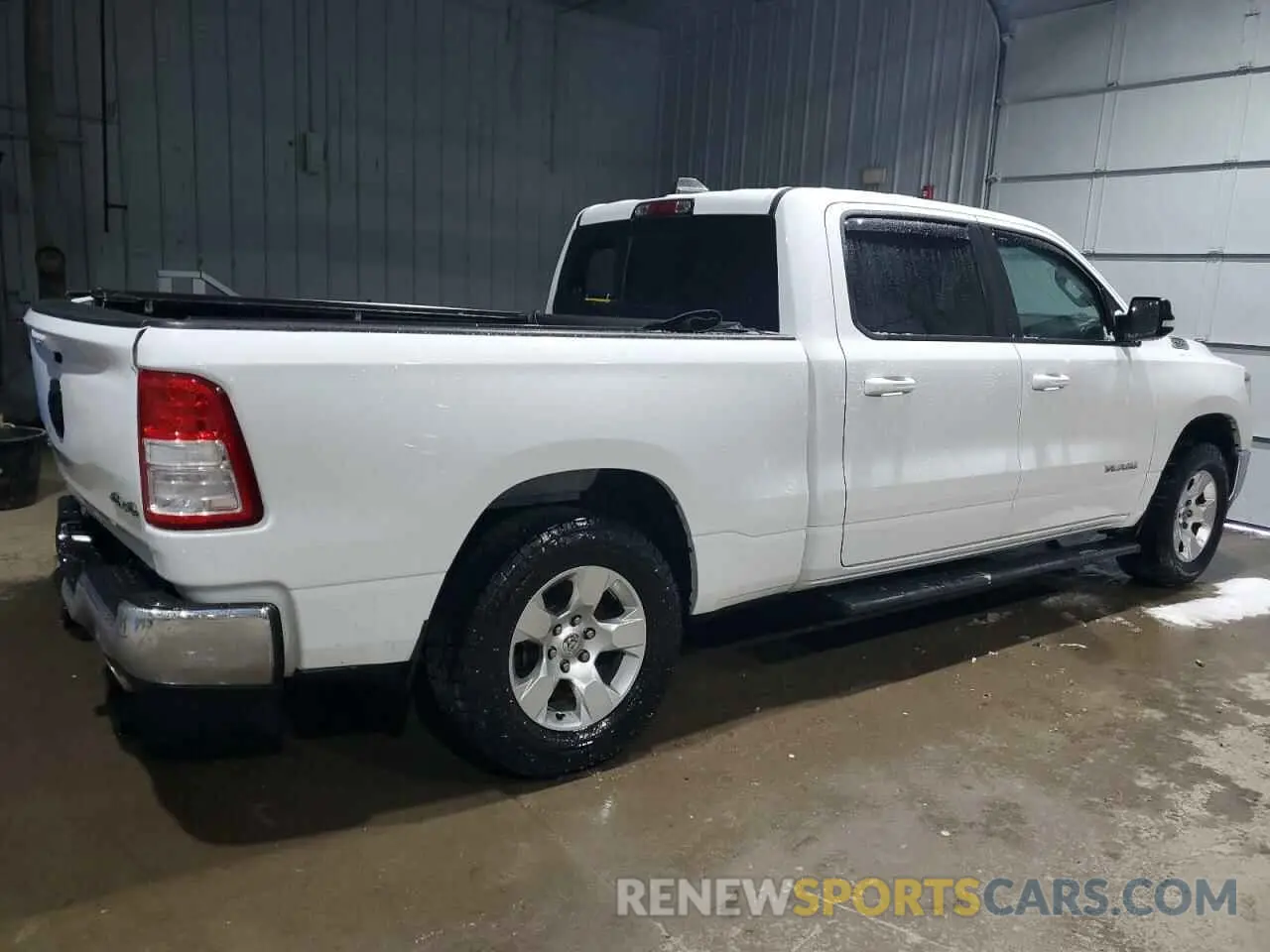 3 Photograph of a damaged car 1C6SRFMT2MN619155 RAM 1500 2021