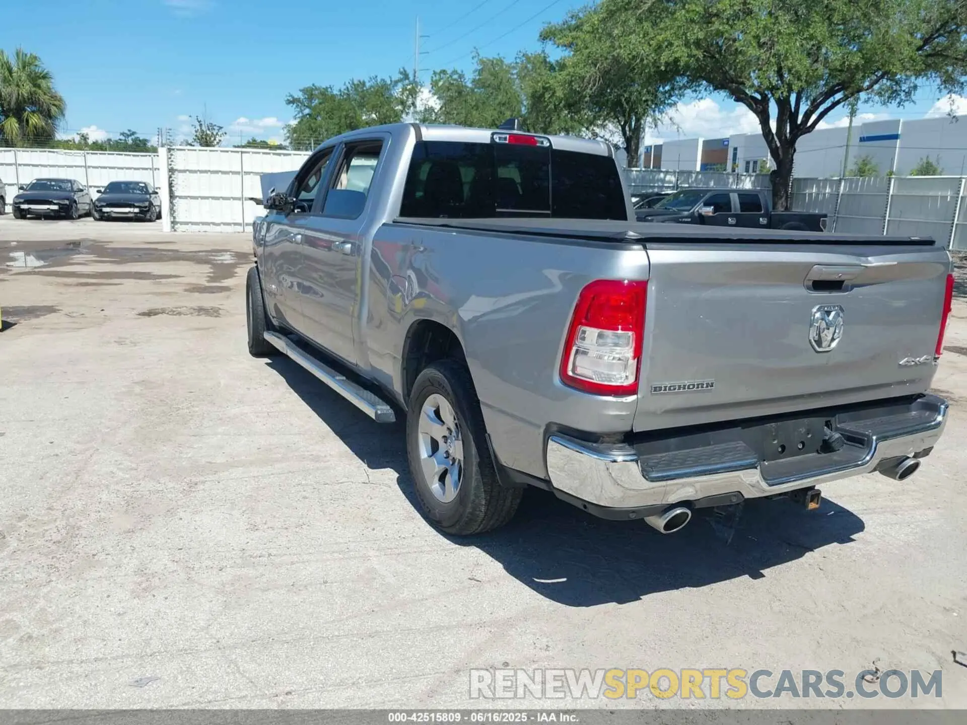 3 Photograph of a damaged car 1C6SRFMT3MN616359 RAM 1500 2021