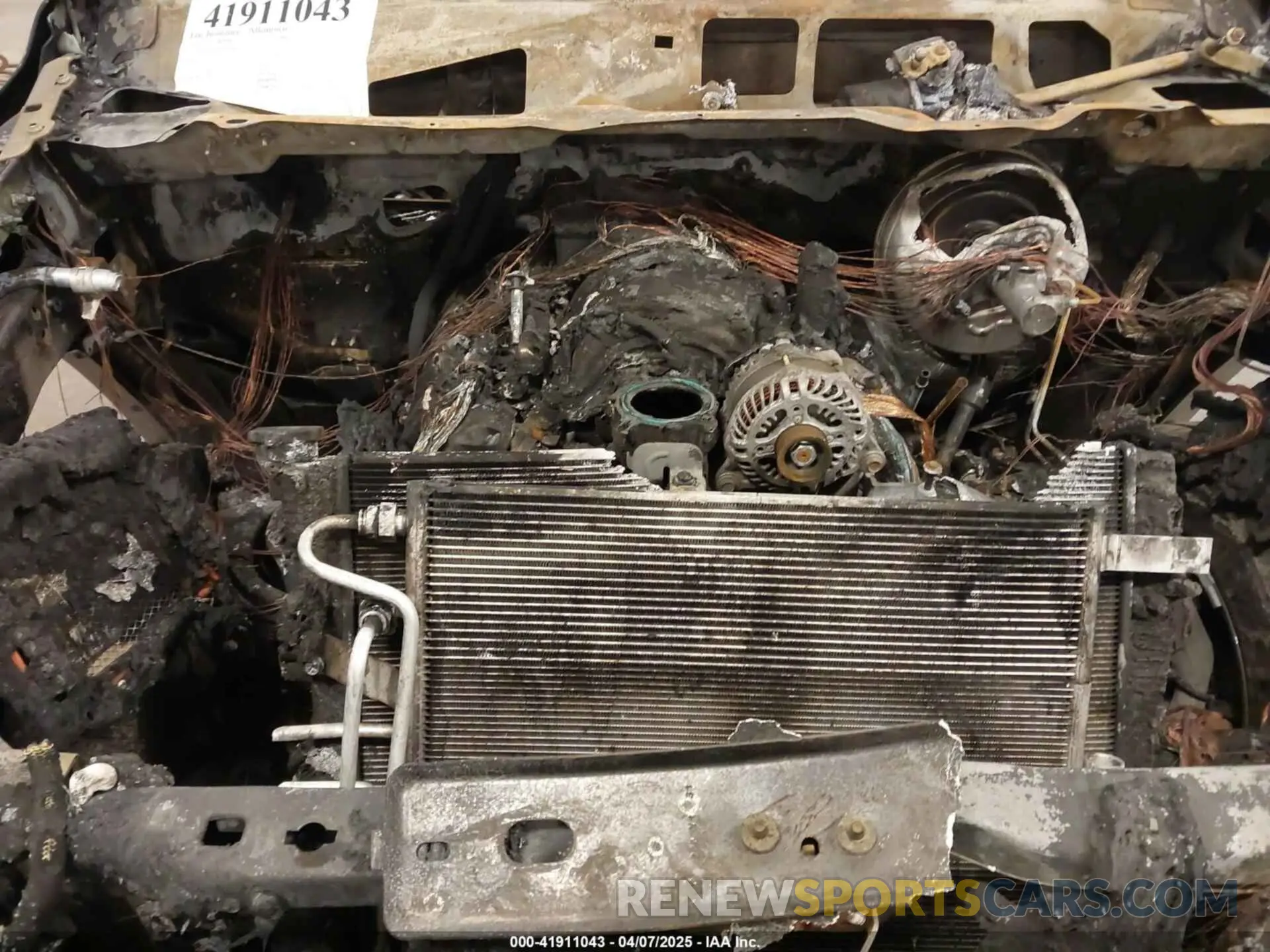 10 Photograph of a damaged car 1C6SRFRT4MN834741 RAM 1500 2021