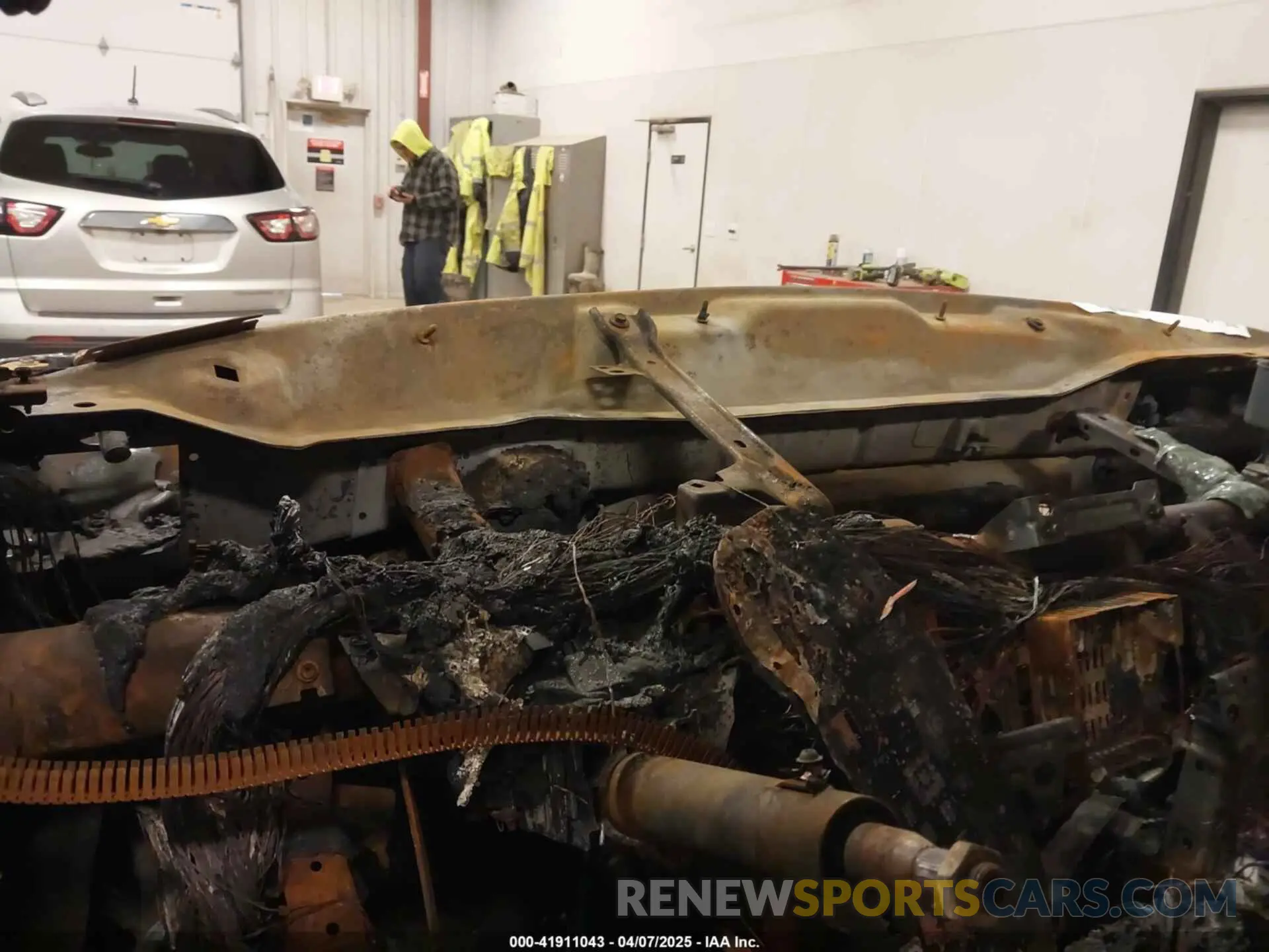 7 Photograph of a damaged car 1C6SRFRT4MN834741 RAM 1500 2021