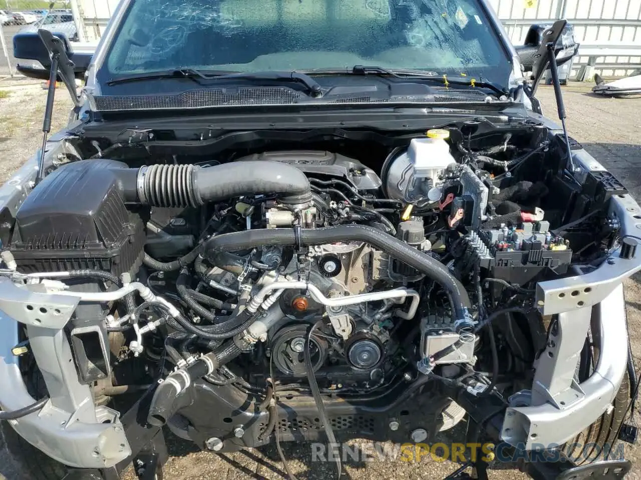 11 Фотография поврежденного автомобиля 1C6SRFRT5MN740318 RAM 1500 2021