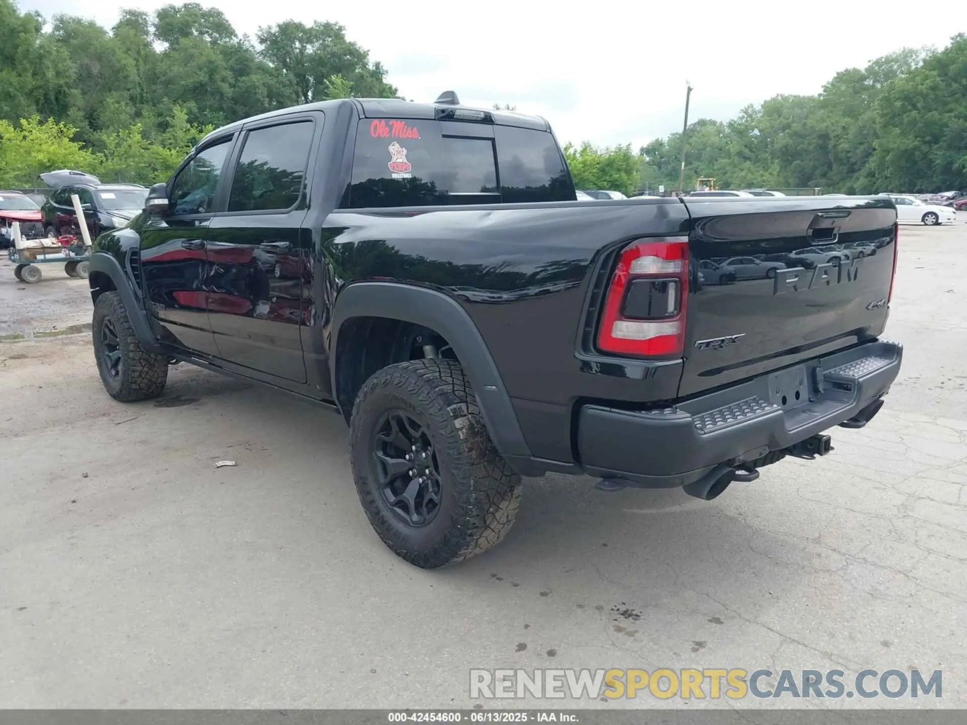 3 Photograph of a damaged car 1C6SRFU92MN685001 RAM 1500 2021