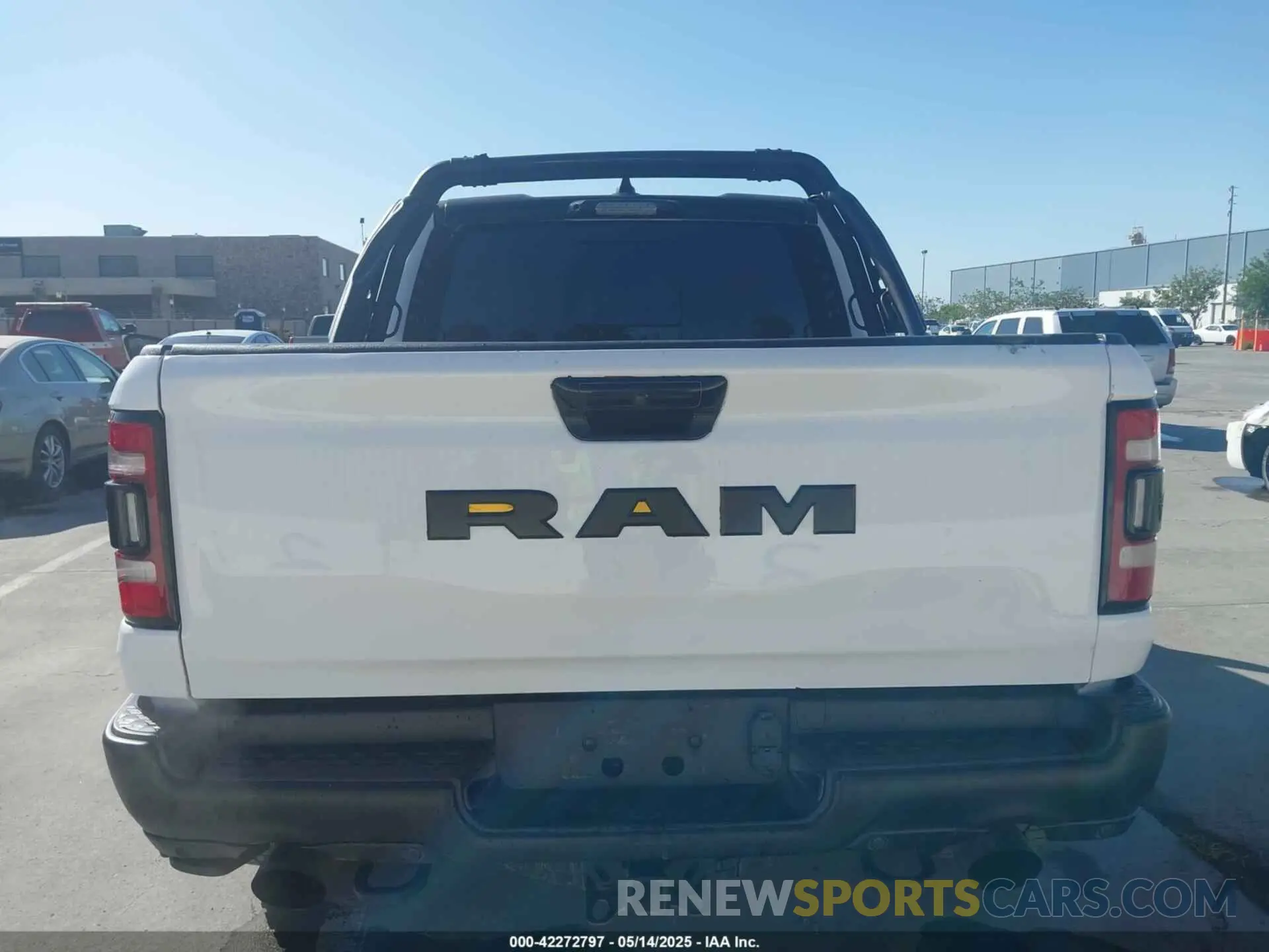 16 Фотография поврежденного автомобиля 1C6SRFU93MN685217 RAM 1500 2021