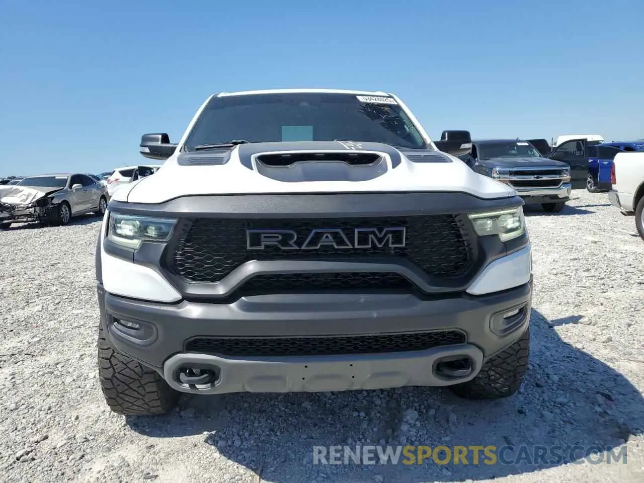 5 Photograph of a damaged car 1C6SRFU99MN756338 RAM 1500 2021