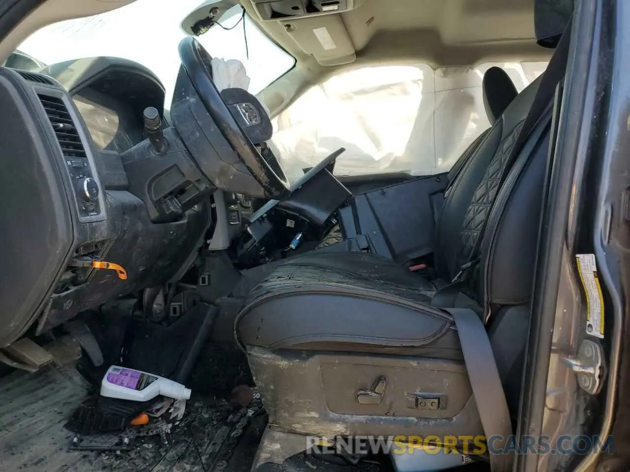 7 Photograph of a damaged car 3C6RR7KT5MG615049 RAM 1500 2021