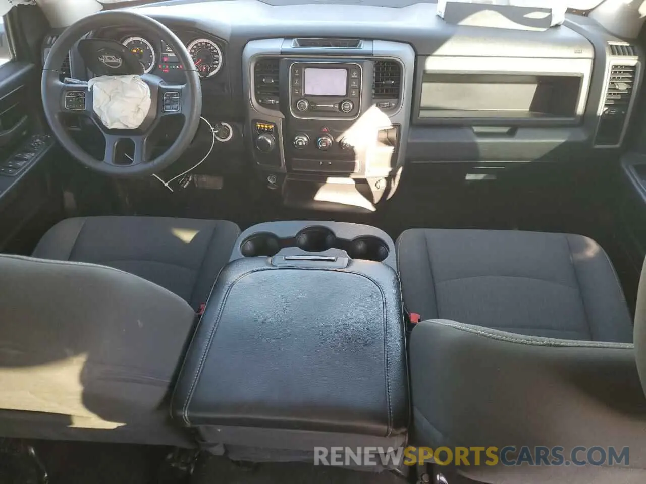 8 Фотография поврежденного автомобиля 1C6RR6FTXNS149584 RAM 1500 2022