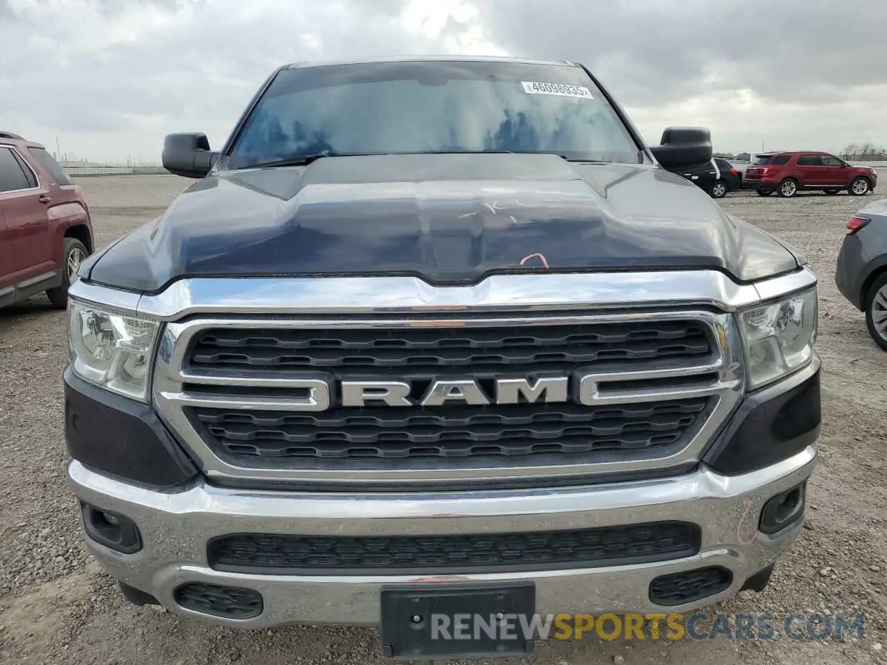 5 Photograph of a damaged car 1C6RREBG1NN273972 RAM 1500 2022