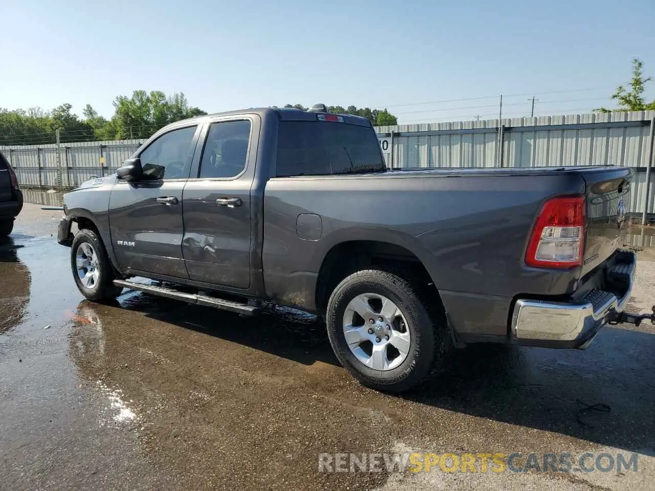 2 Photograph of a damaged car 1C6RREBT0NN231600 RAM 1500 2022