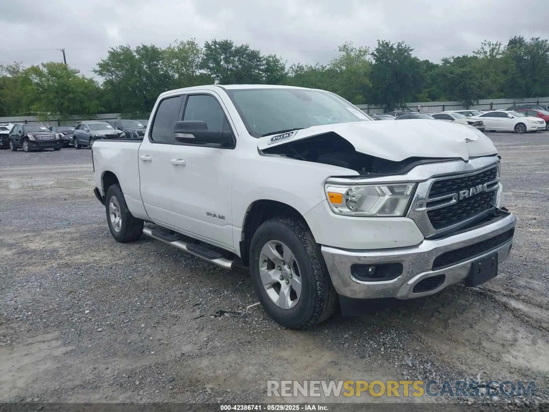 1 Photograph of a damaged car 1C6RREBT0NN393596 RAM 1500 2022