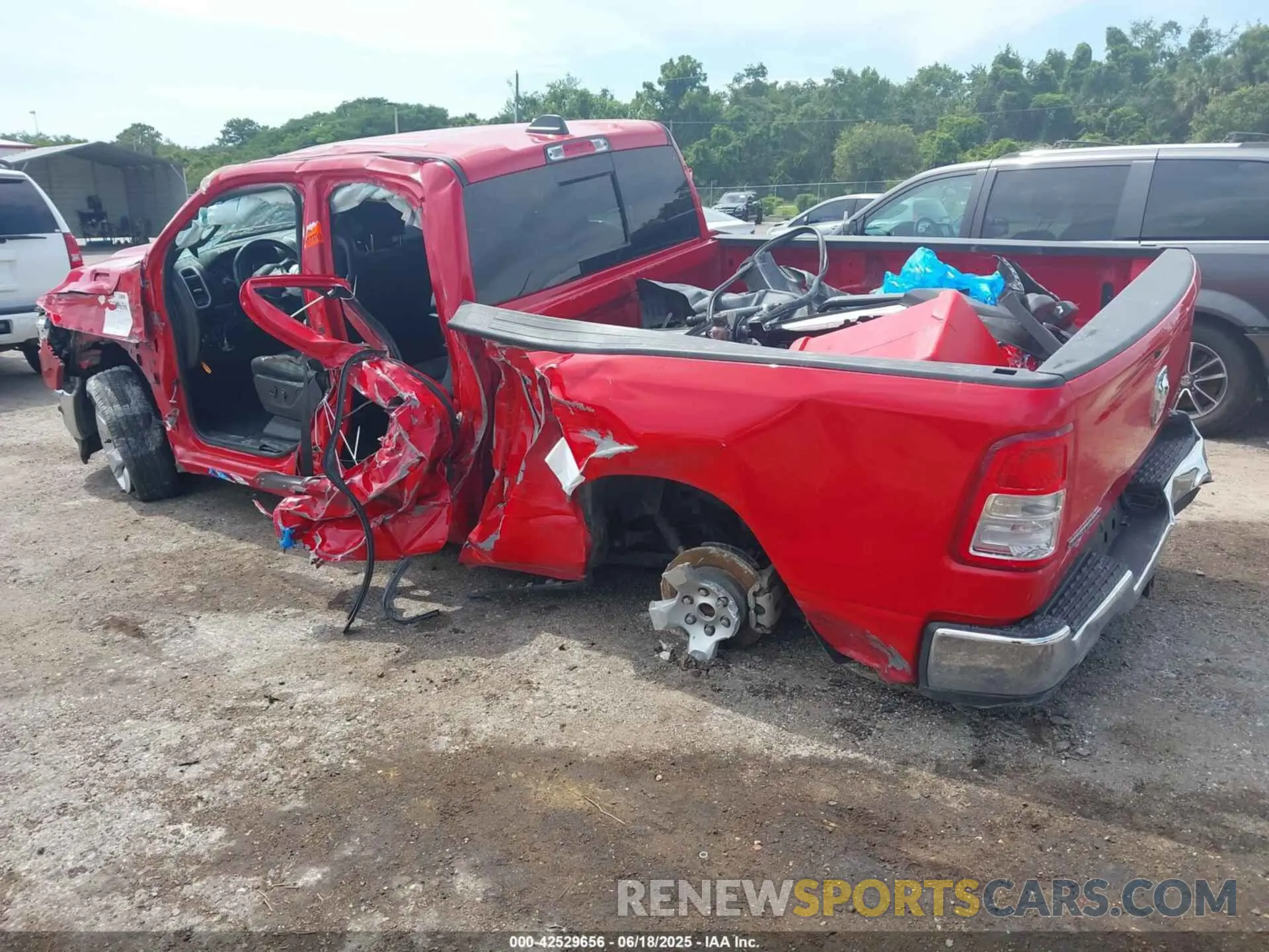 3 Photograph of a damaged car 1C6RREBT3NN377330 RAM 1500 2022