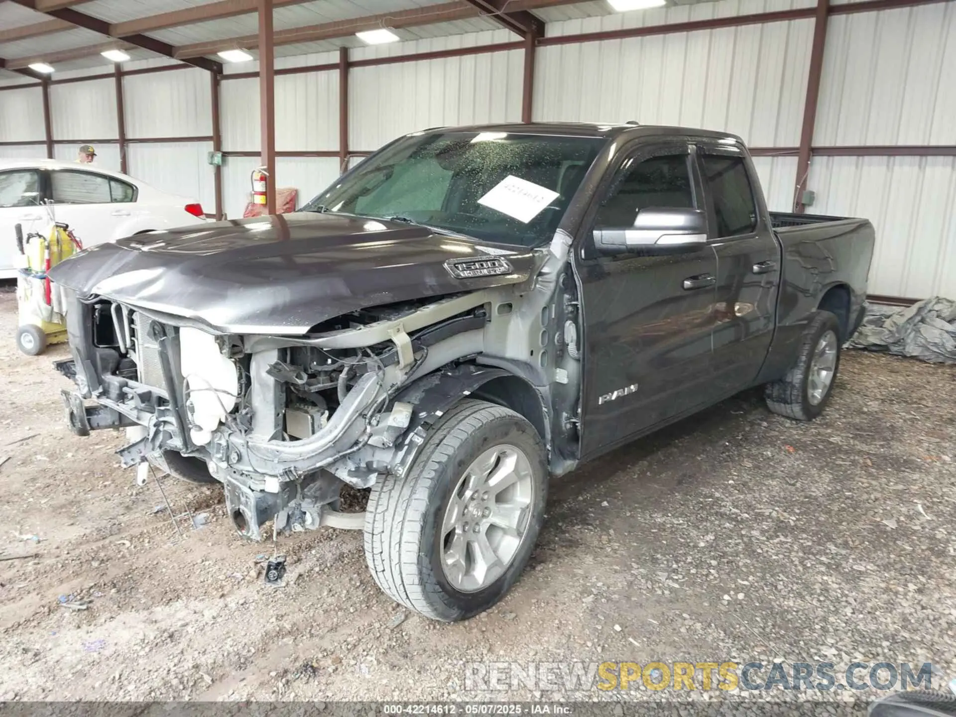 2 Photograph of a damaged car 1C6RREBT4NN152981 RAM 1500 2022