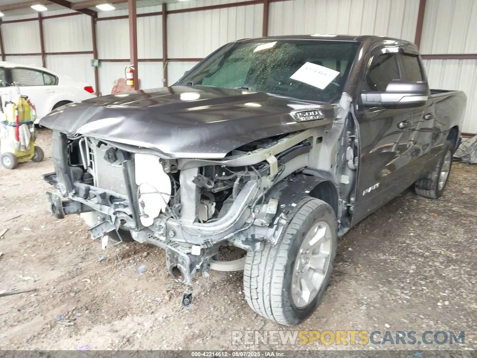 6 Photograph of a damaged car 1C6RREBT4NN152981 RAM 1500 2022