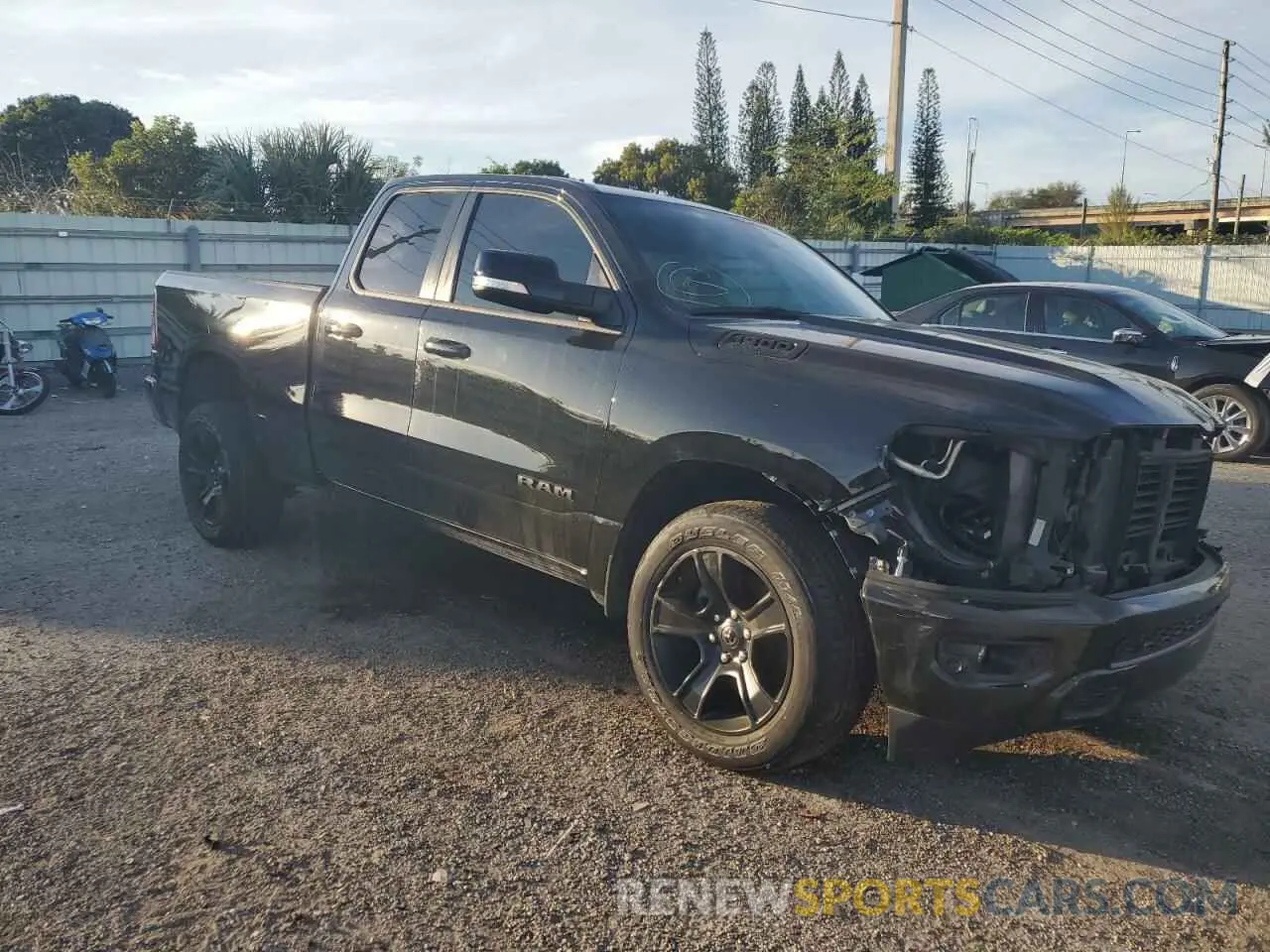 4 Фотография поврежденного автомобиля 1C6RREBT8NN190357 RAM 1500 2022