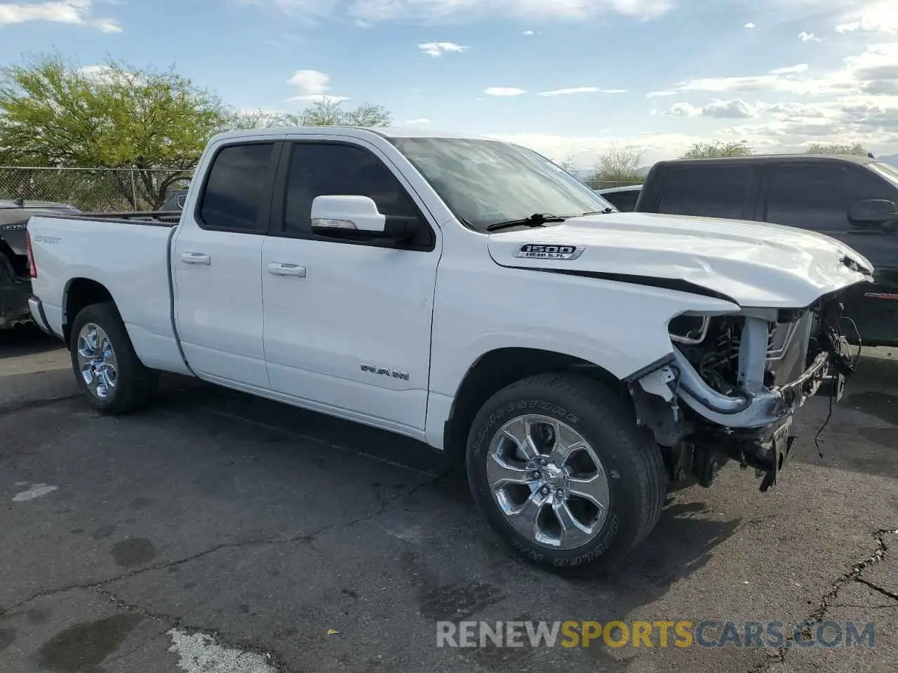 4 Photograph of a damaged car 1C6RREBT8NN253506 RAM 1500 2022
