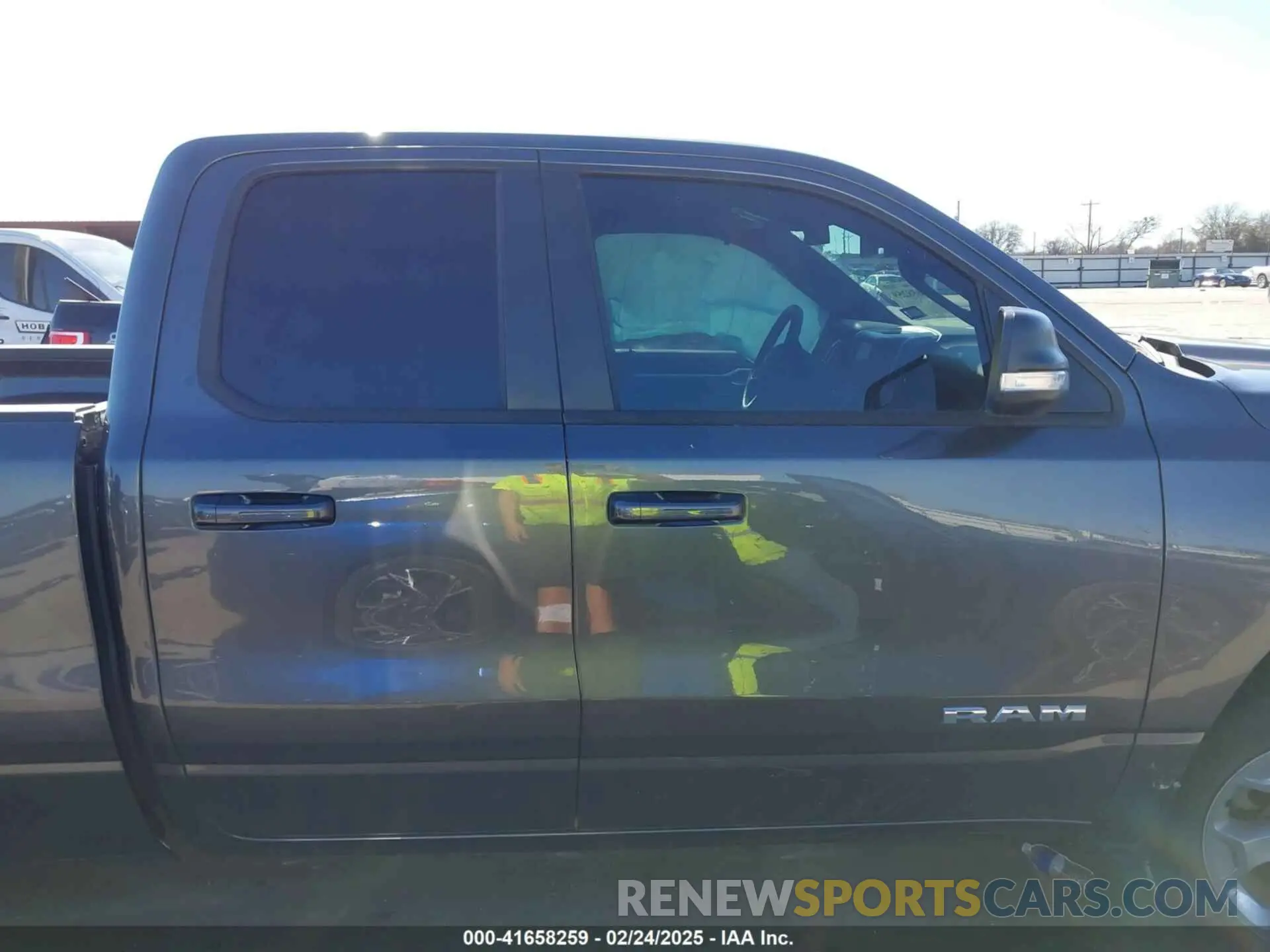 13 Photograph of a damaged car 1C6RREBTXNN382203 RAM 1500 2022