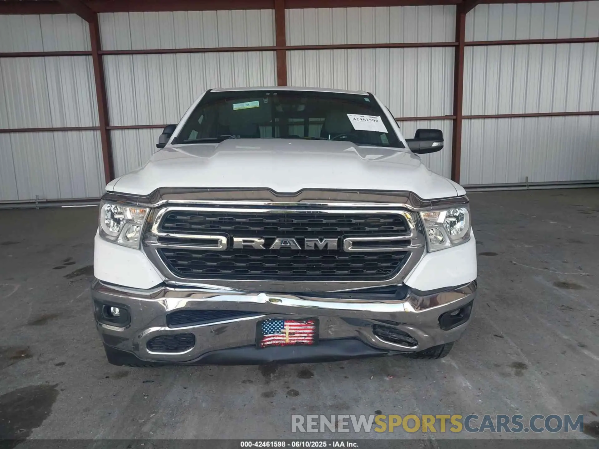 12 Photograph of a damaged car 1C6RREFG2NN446330 RAM 1500 2022