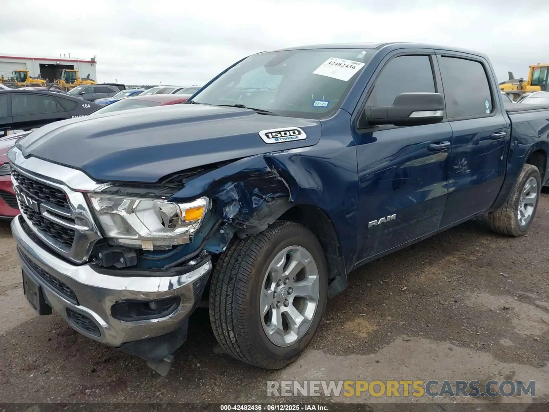 2 Photograph of a damaged car 1C6RREFG6NN261357 RAM 1500 2022