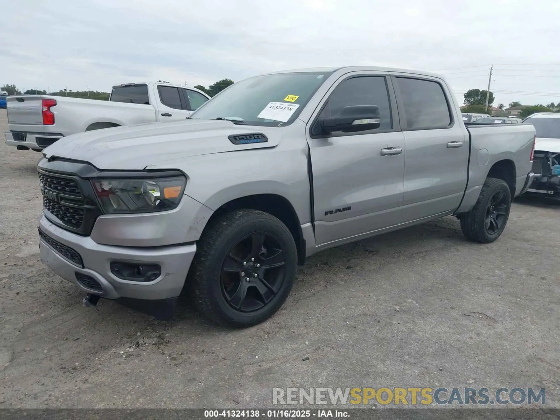 2 Photograph of a damaged car 1C6RREFG8NN326239 RAM 1500 2022