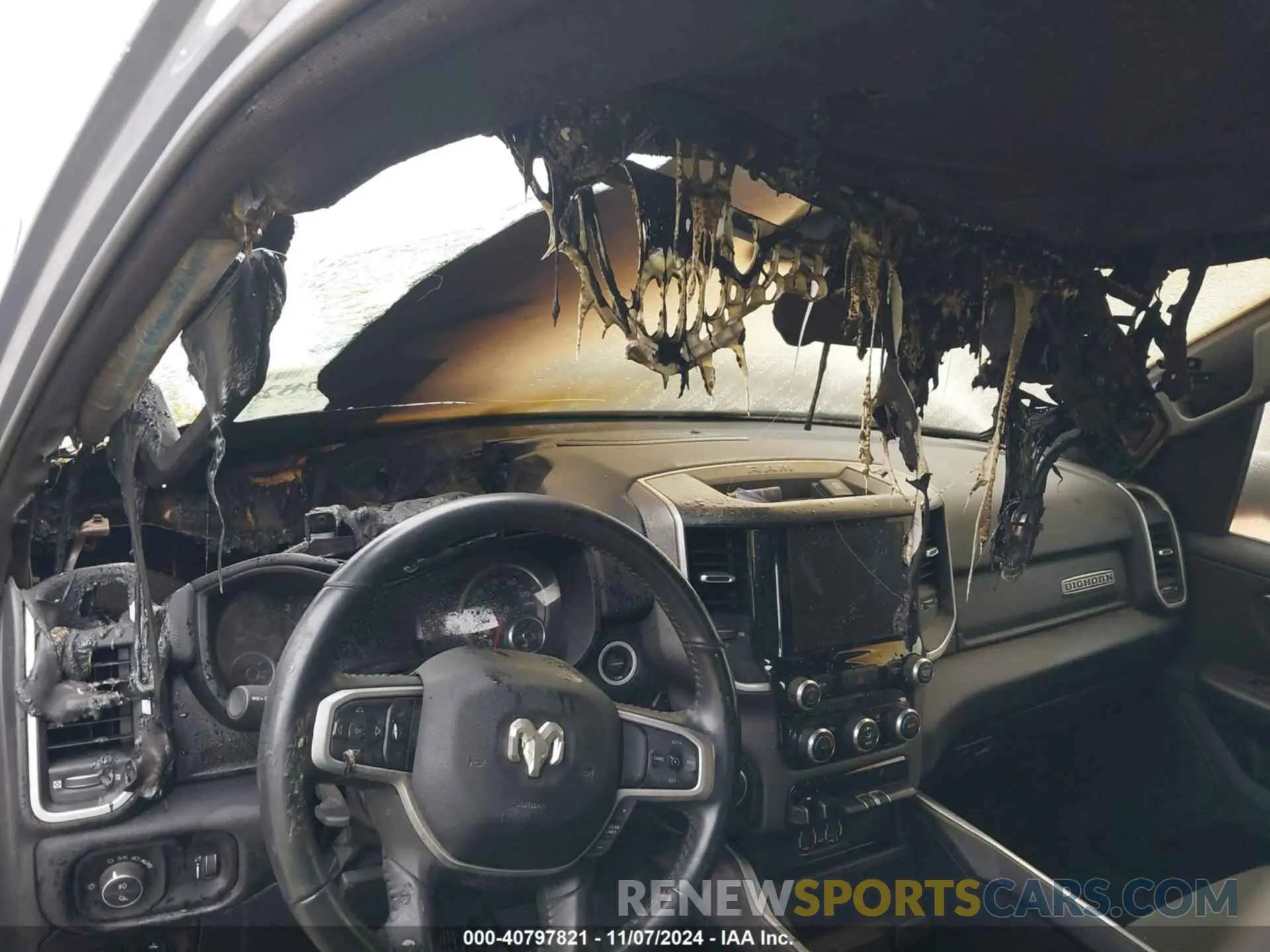 6 Photograph of a damaged car 1C6RREFM6NN408489 RAM 1500 2022