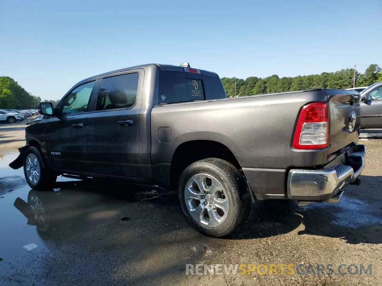 2 Photograph of a damaged car 1C6RREFT2NN173791 RAM 1500 2022