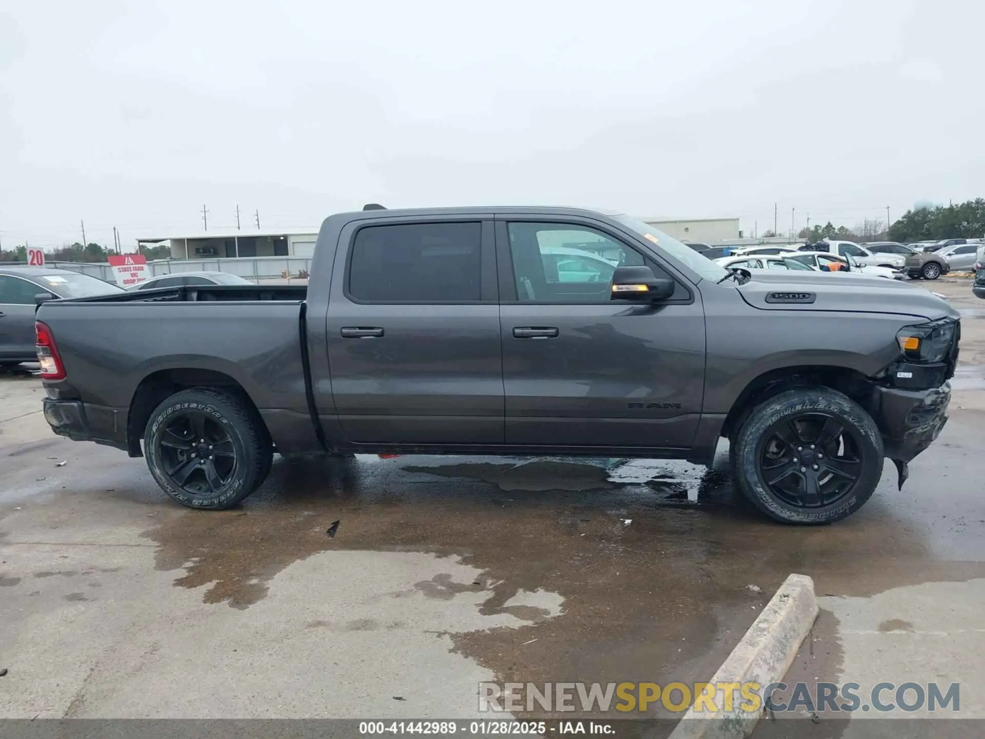 12 Photograph of a damaged car 1C6RREFT3NN387270 RAM 1500 2022