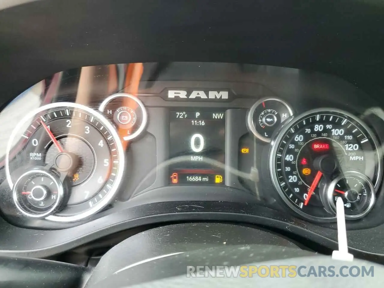 9 Фотография поврежденного автомобиля 1C6RREFT5NN261007 RAM 1500 2022
