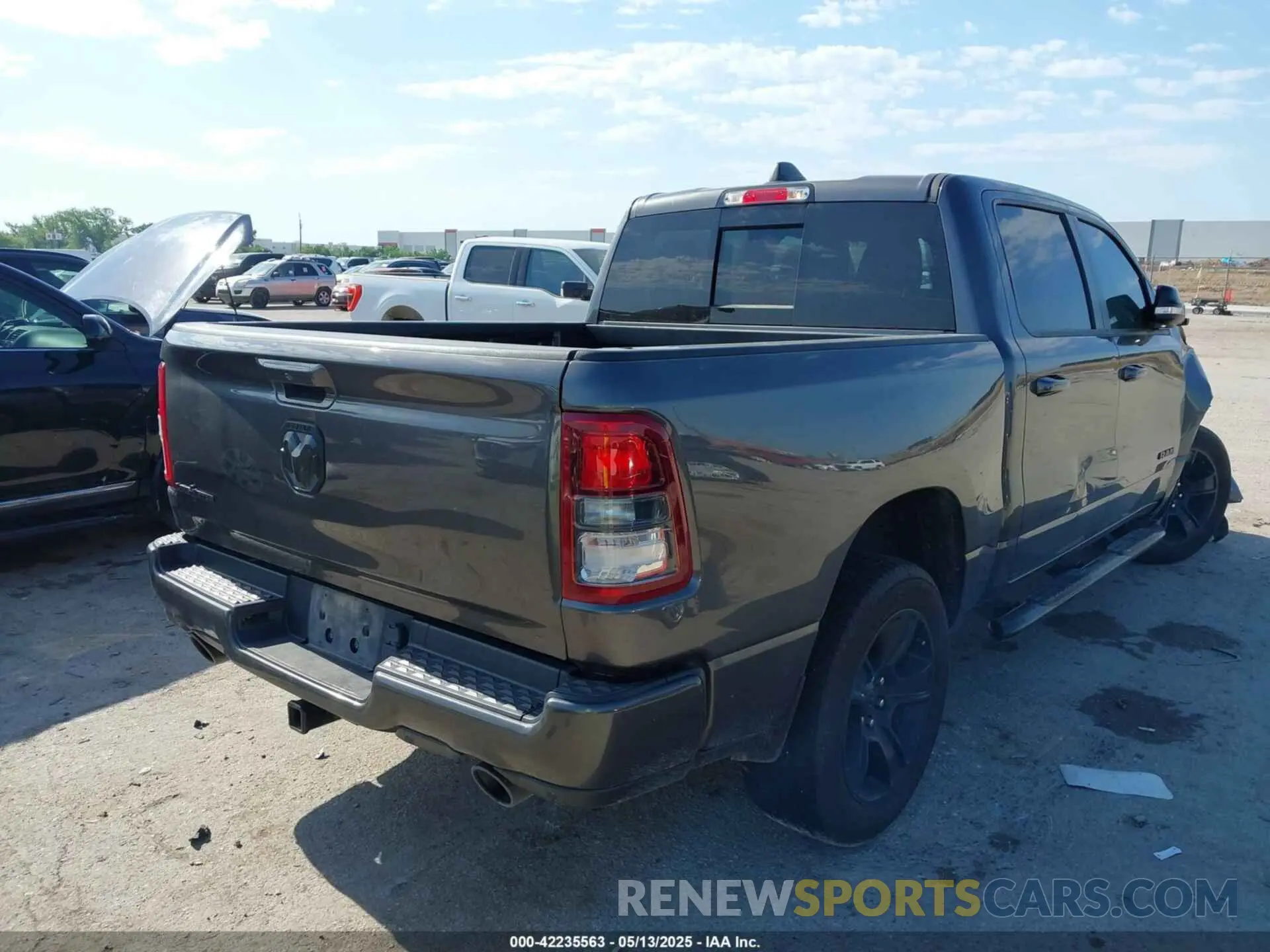 4 Photograph of a damaged car 1C6RREFT6NN172787 RAM 1500 2022