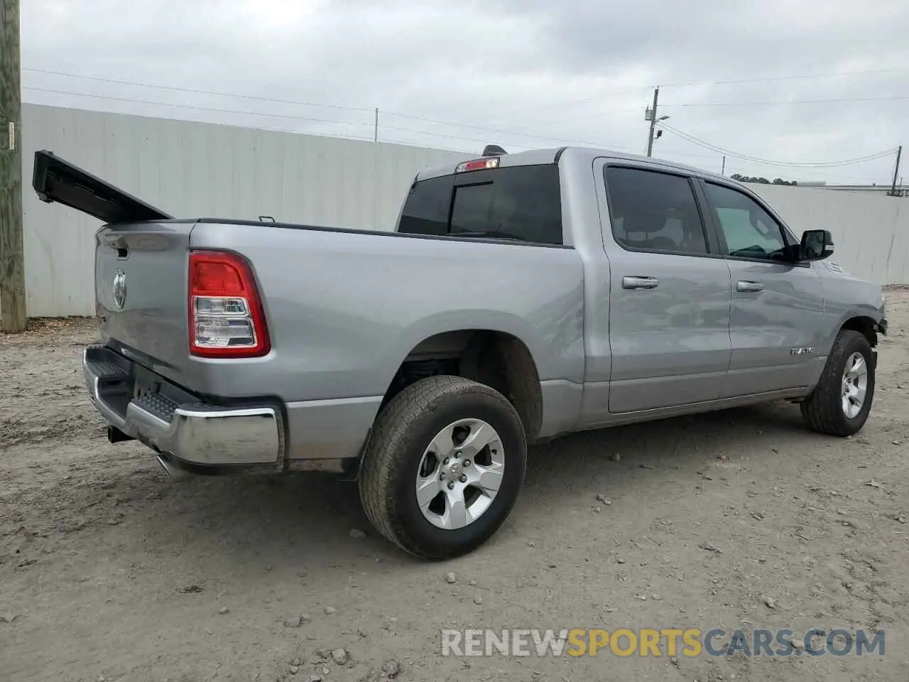 3 Photograph of a damaged car 1C6RREFT7NN113229 RAM 1500 2022