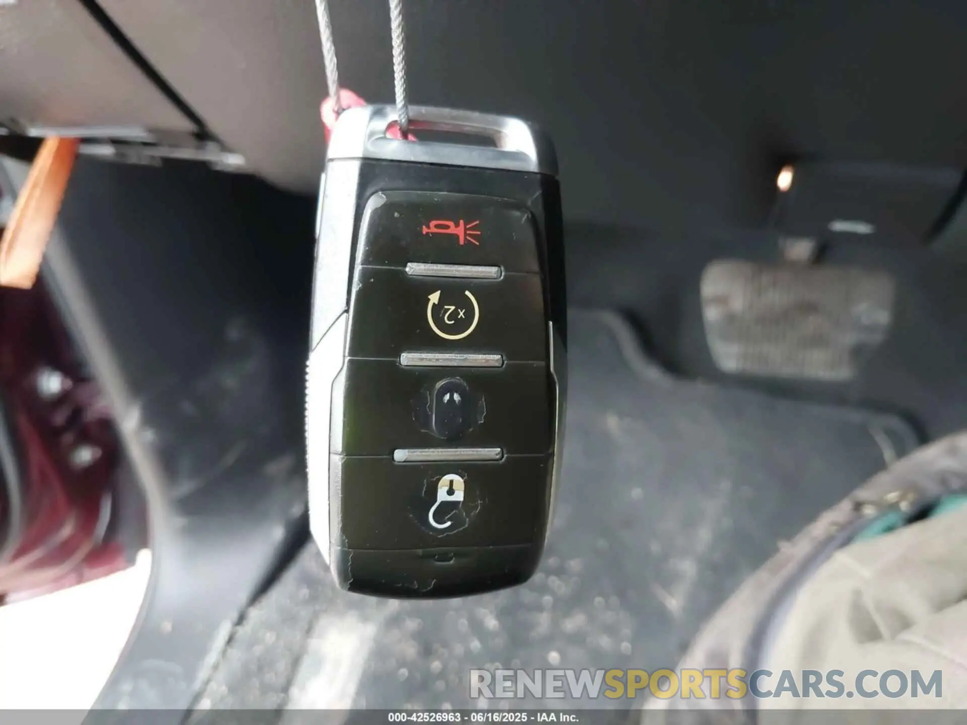 11 Фотография поврежденного автомобиля 1C6RREFT8NN187078 RAM 1500 2022
