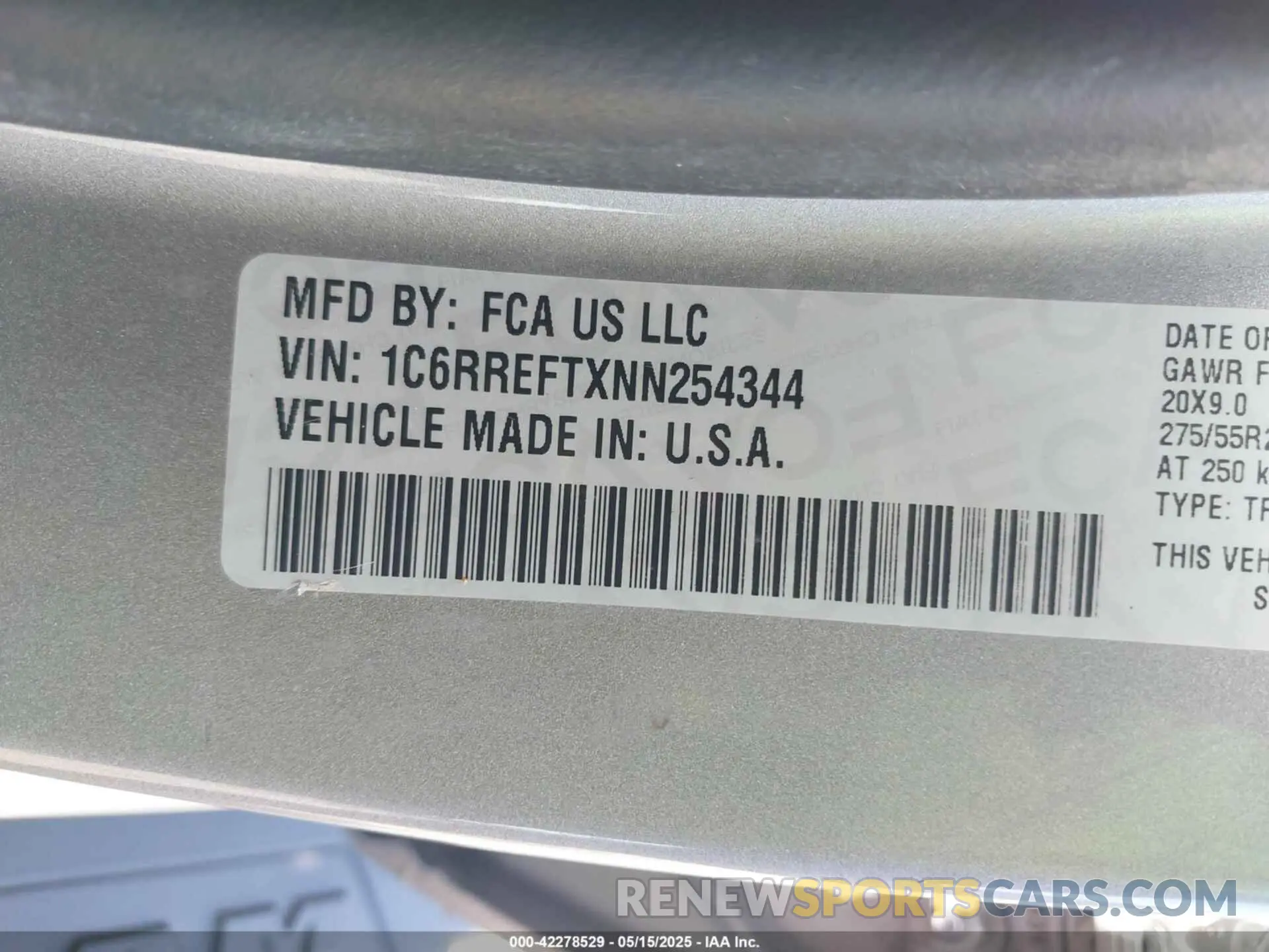 9 Photograph of a damaged car 1C6RREFTXNN254344 RAM 1500 2022