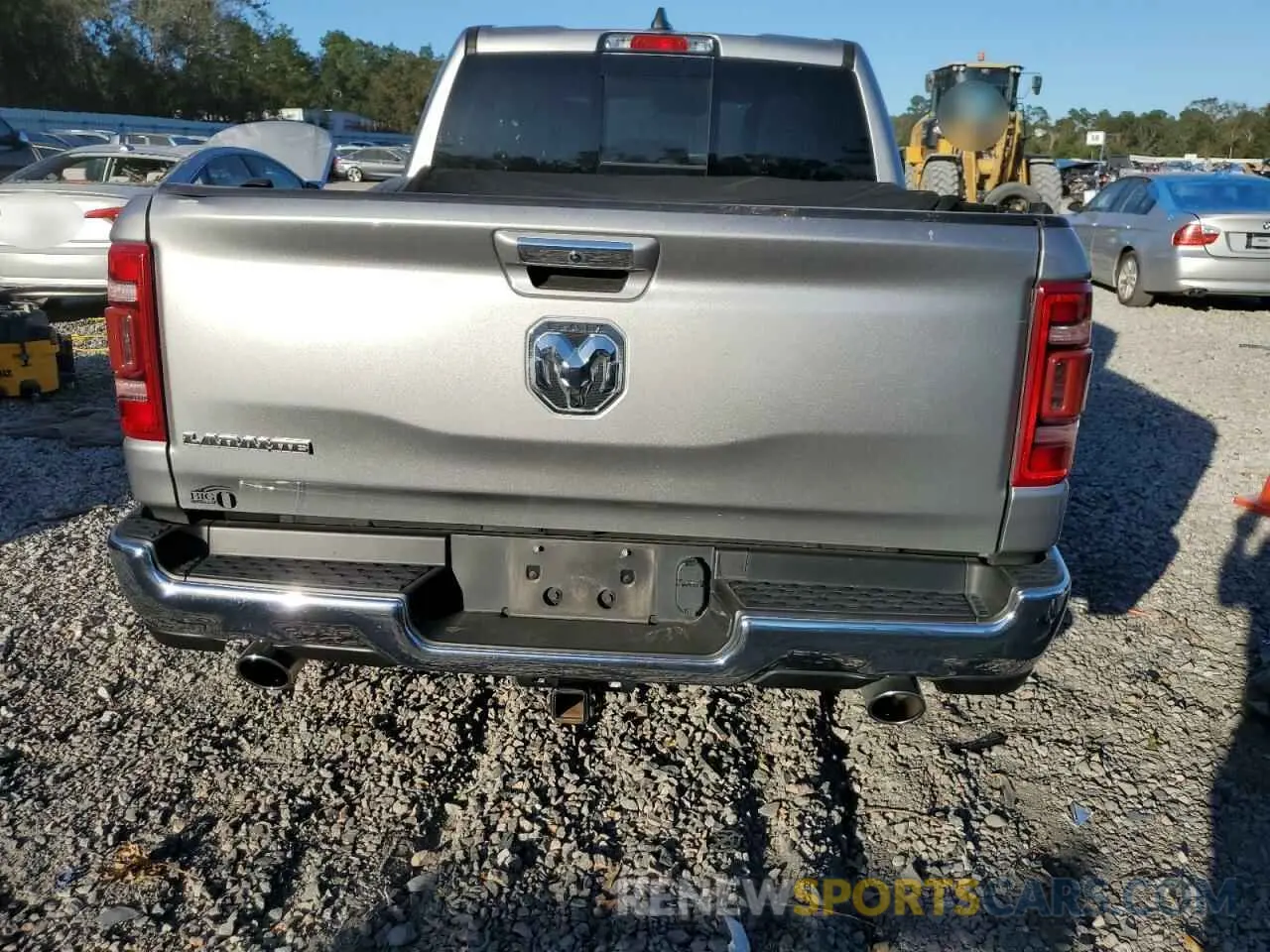 6 Photograph of a damaged car 1C6RREJT0NN431605 RAM 1500 2022