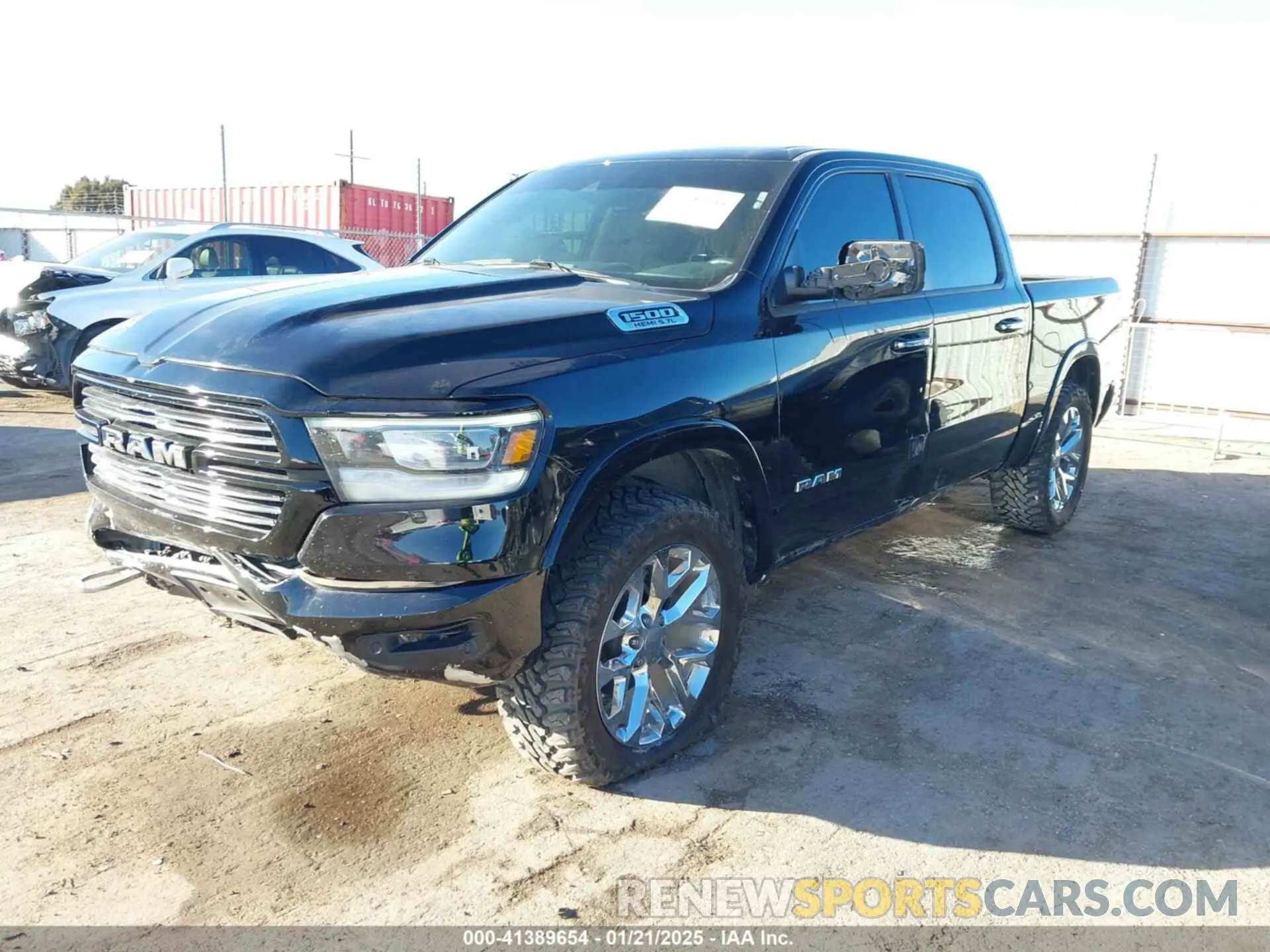 2 Photograph of a damaged car 1C6RREJT6NN291821 RAM 1500 2022