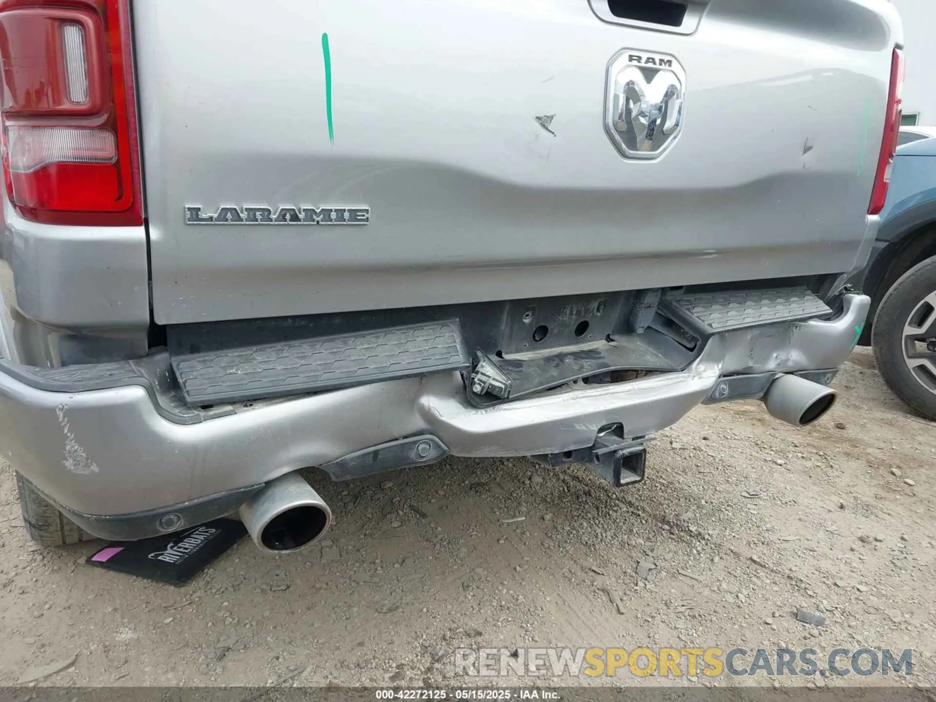 6 Photograph of a damaged car 1C6RREJT8NN275491 RAM 1500 2022