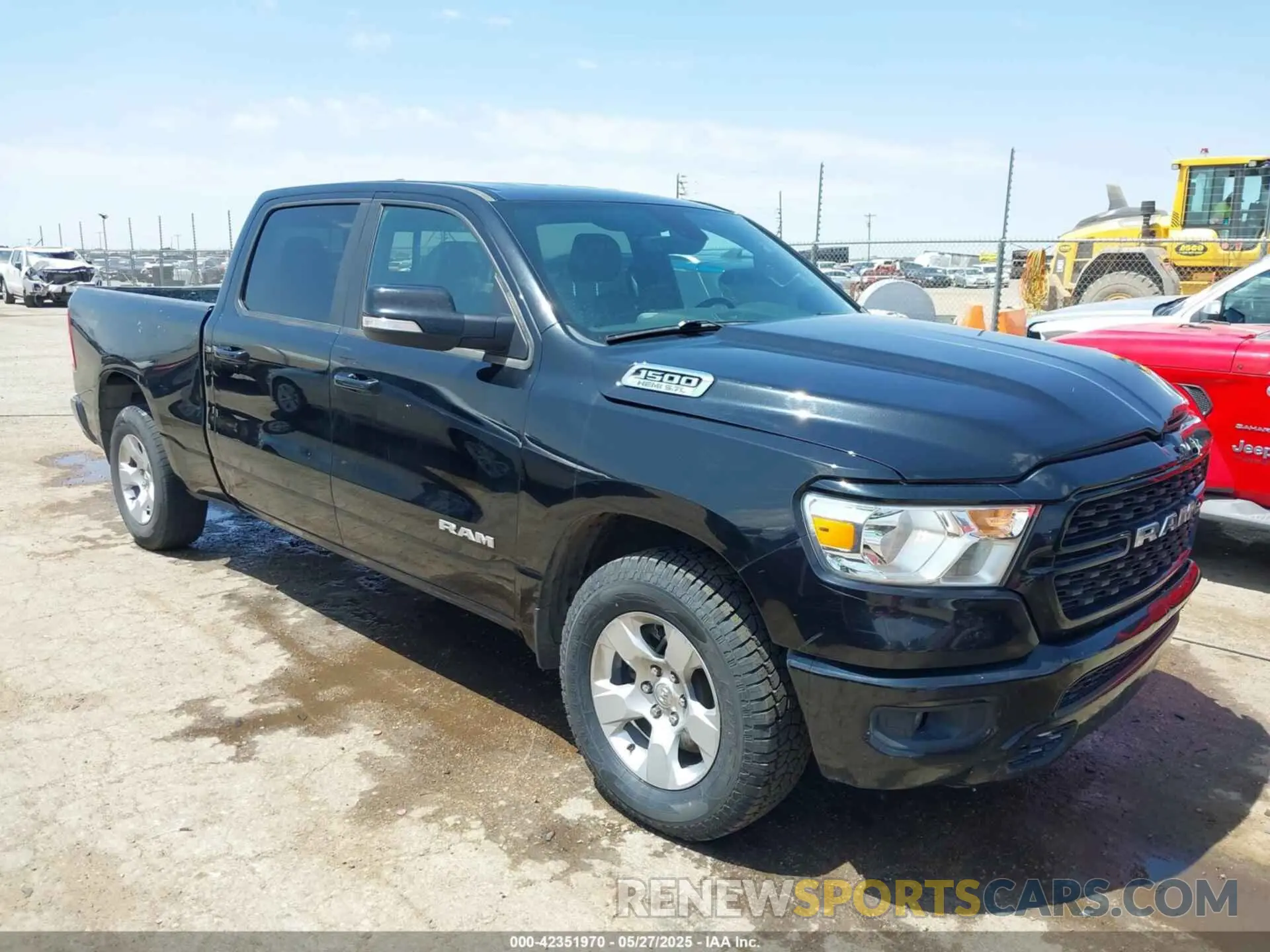 1 Photograph of a damaged car 1C6RREMT5NN324352 RAM 1500 2022