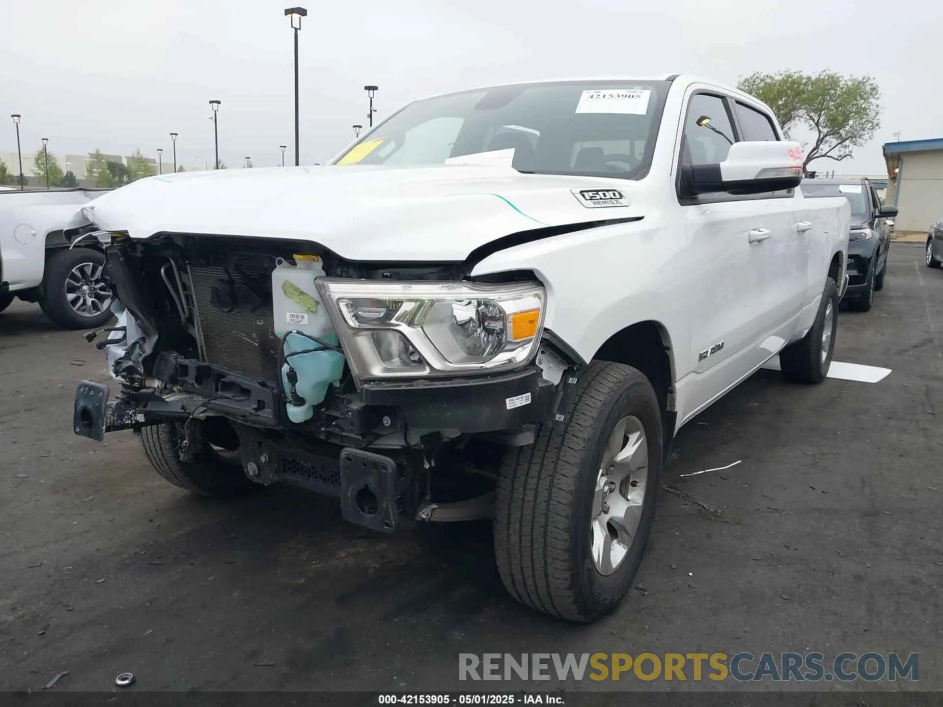 2 Photograph of a damaged car 1C6RREMT6NN464202 RAM 1500 2022
