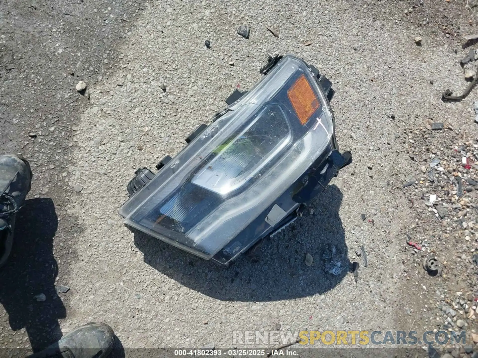 12 Photograph of a damaged car 1C6RRERT1NN475598 RAM 1500 2022