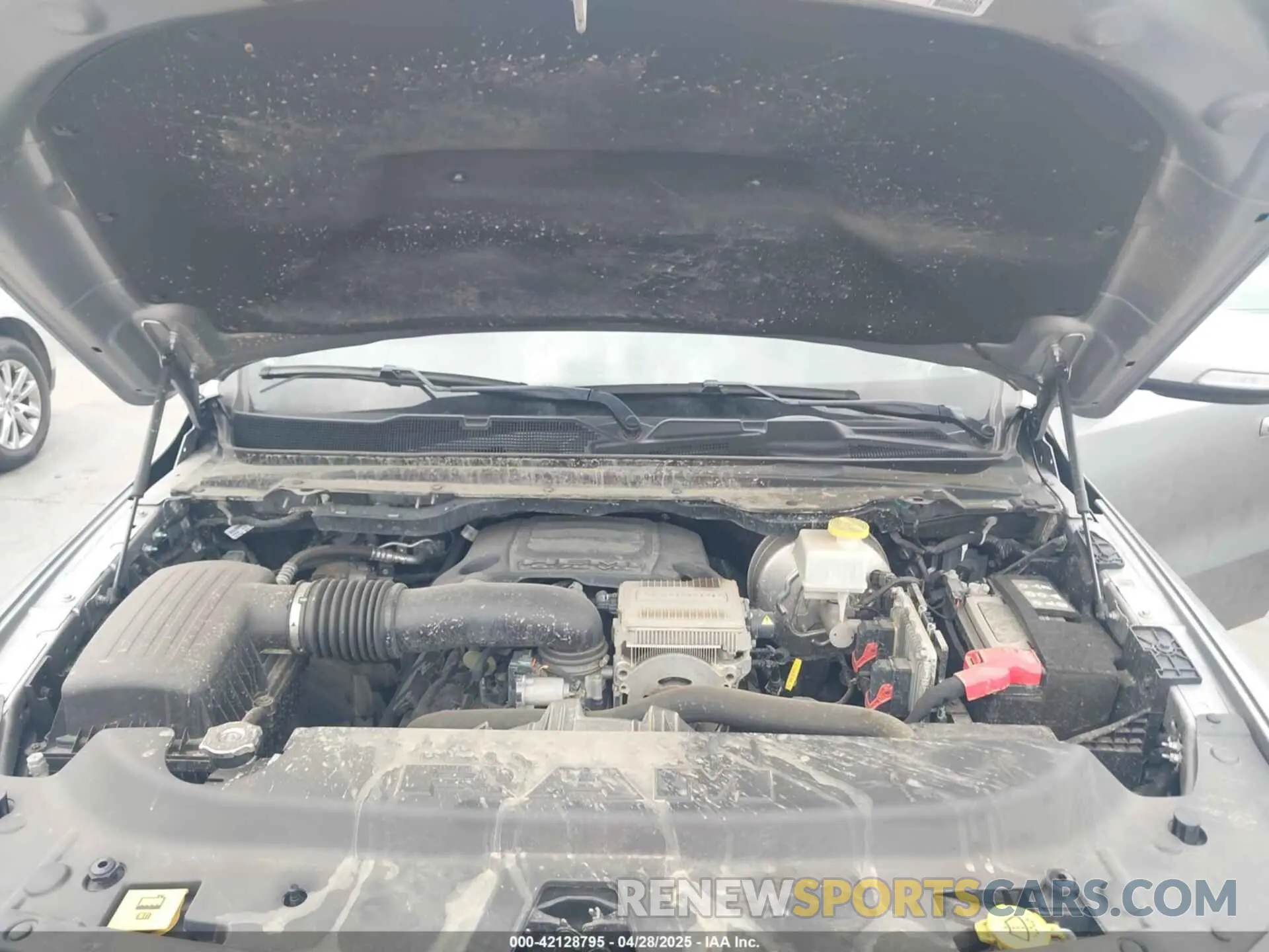 10 Фотография поврежденного автомобиля 1C6RRERT7NN432156 RAM 1500 2022