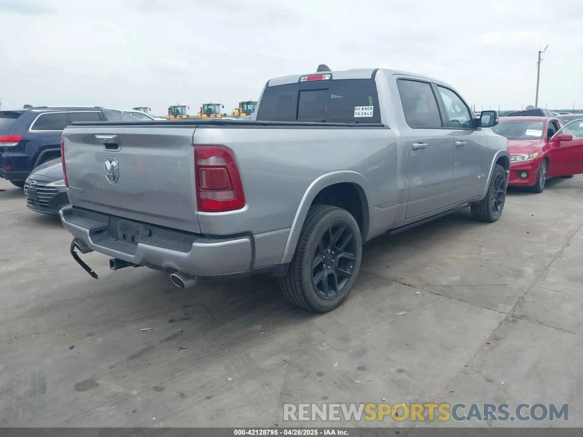 4 Фотография поврежденного автомобиля 1C6RRERT7NN432156 RAM 1500 2022