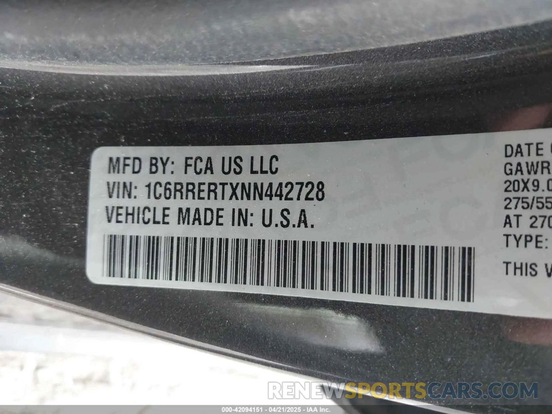 9 Photograph of a damaged car 1C6RRERTXNN442728 RAM 1500 2022