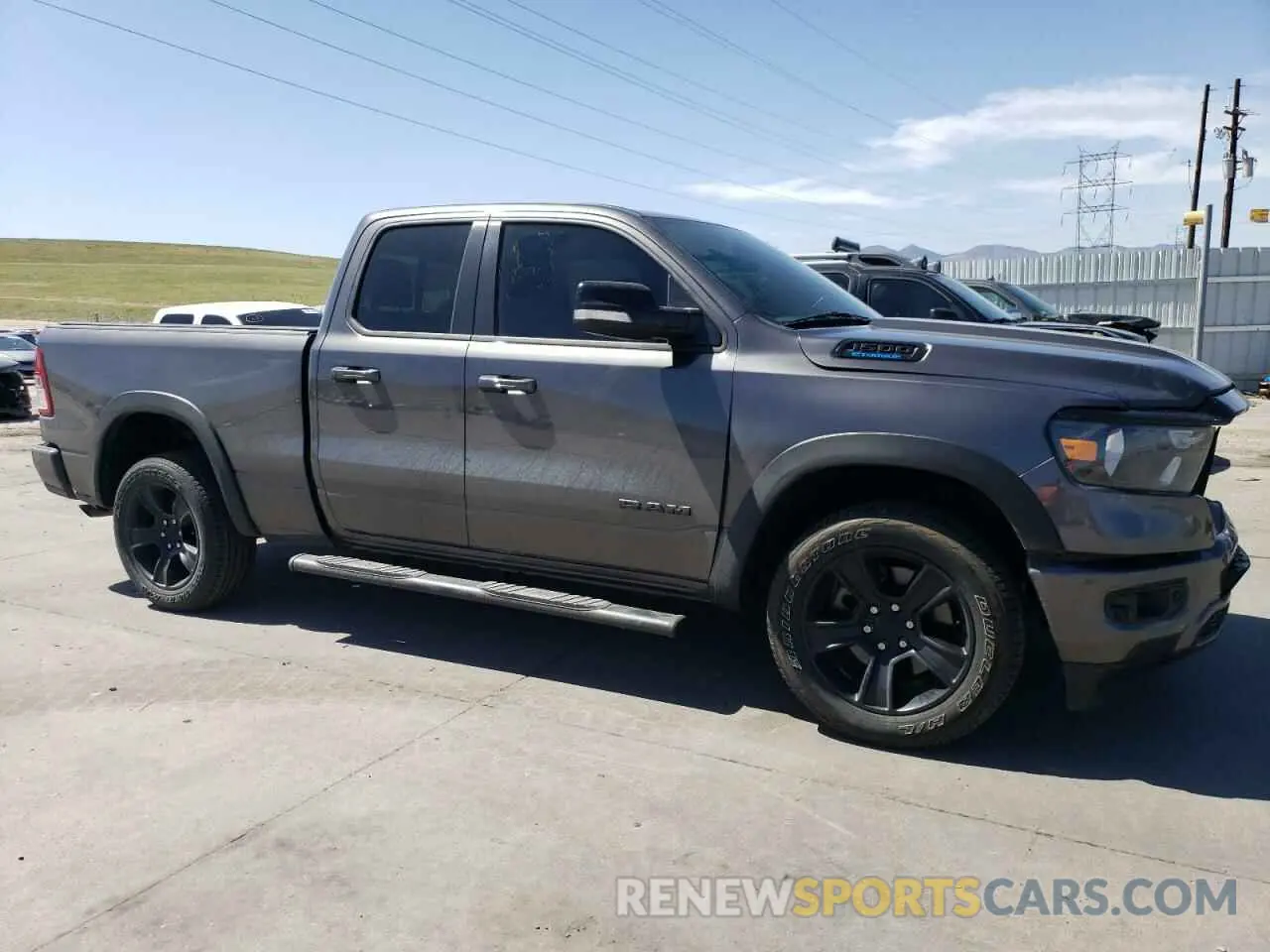 4 Photograph of a damaged car 1C6RRFBG1NN263786 RAM 1500 2022
